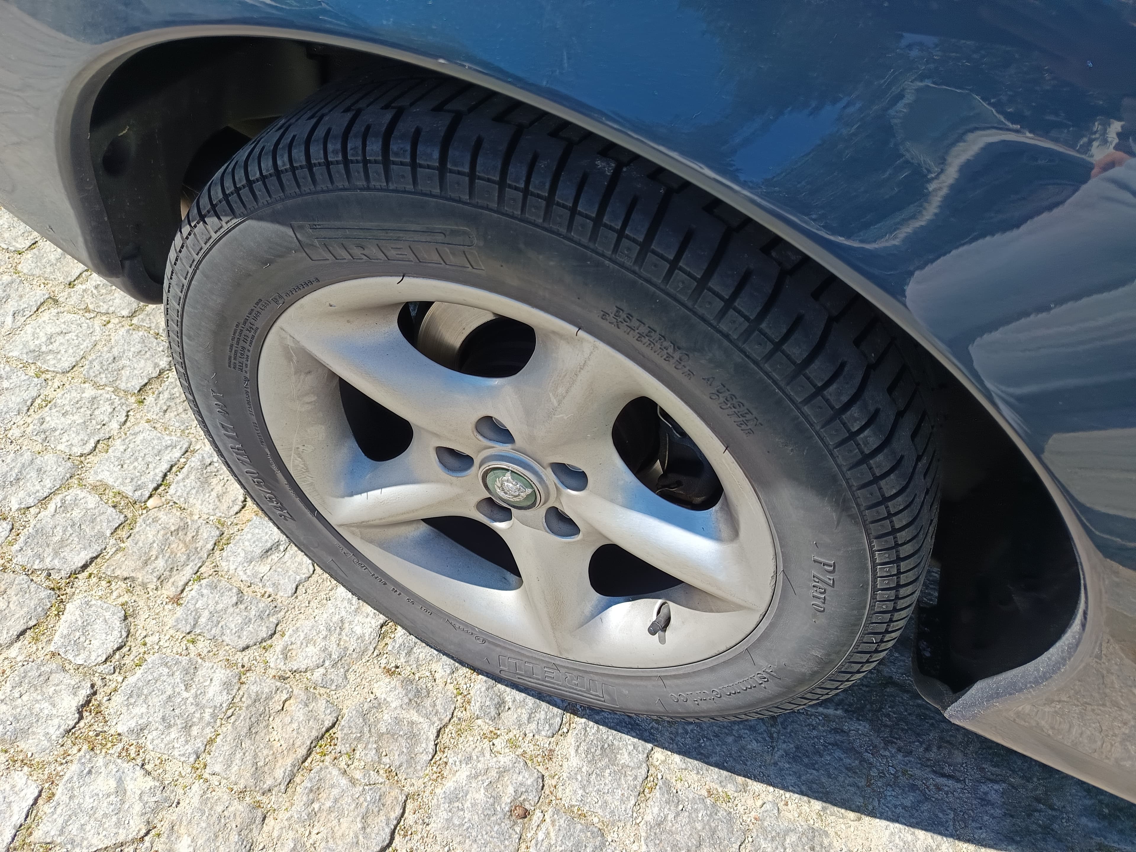 Jaguar XK8 · Ano 2001 — image 8