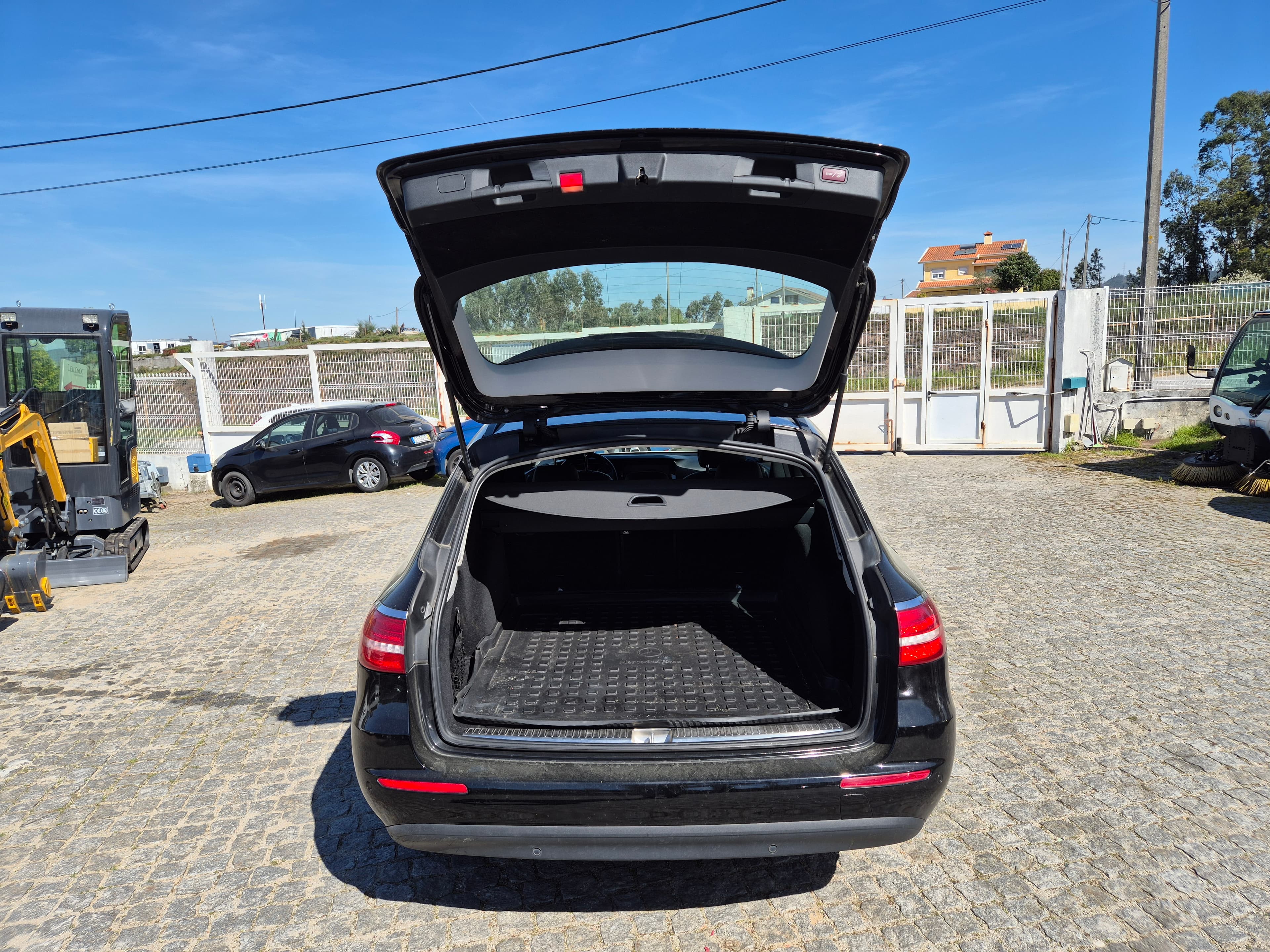 Mercedes-Benz E 220 d · Ano 2018 — imagem 12