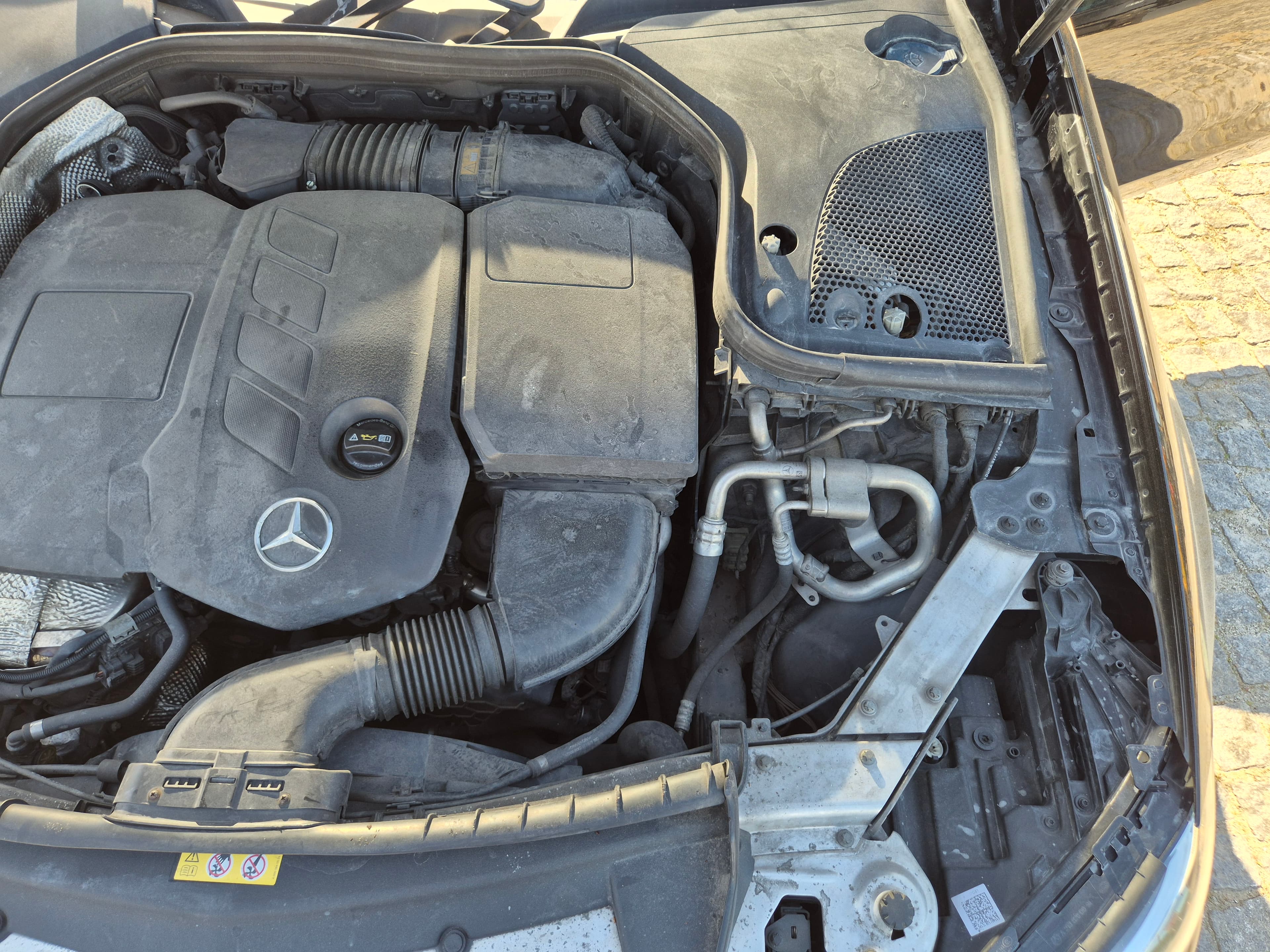 Mercedes-Benz E 220 d · Ano 2018 — imagem 51