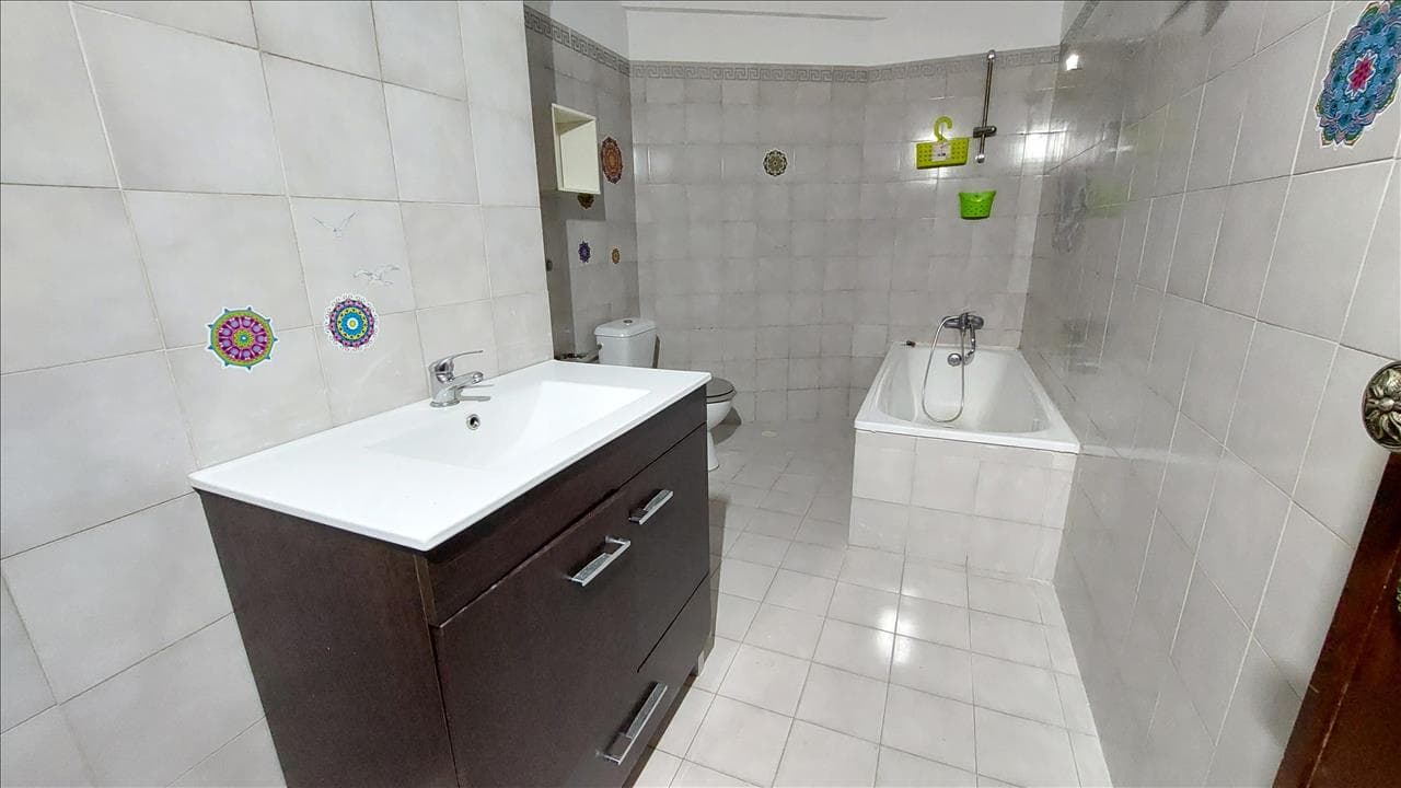 Apartamento T2 · Rio de Mouro, Sintra — image 9