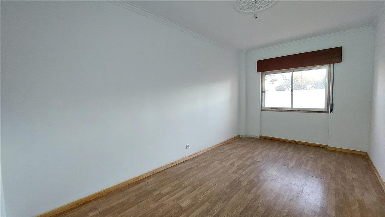 Apartamento T2 · Rio de Mouro, Sintra — image 12