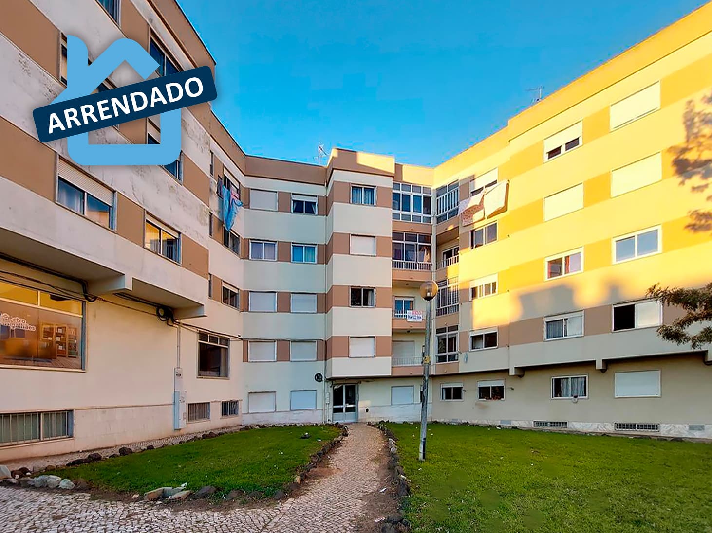 Apartamento T2 · Rio de Mouro, Sintra — image 1