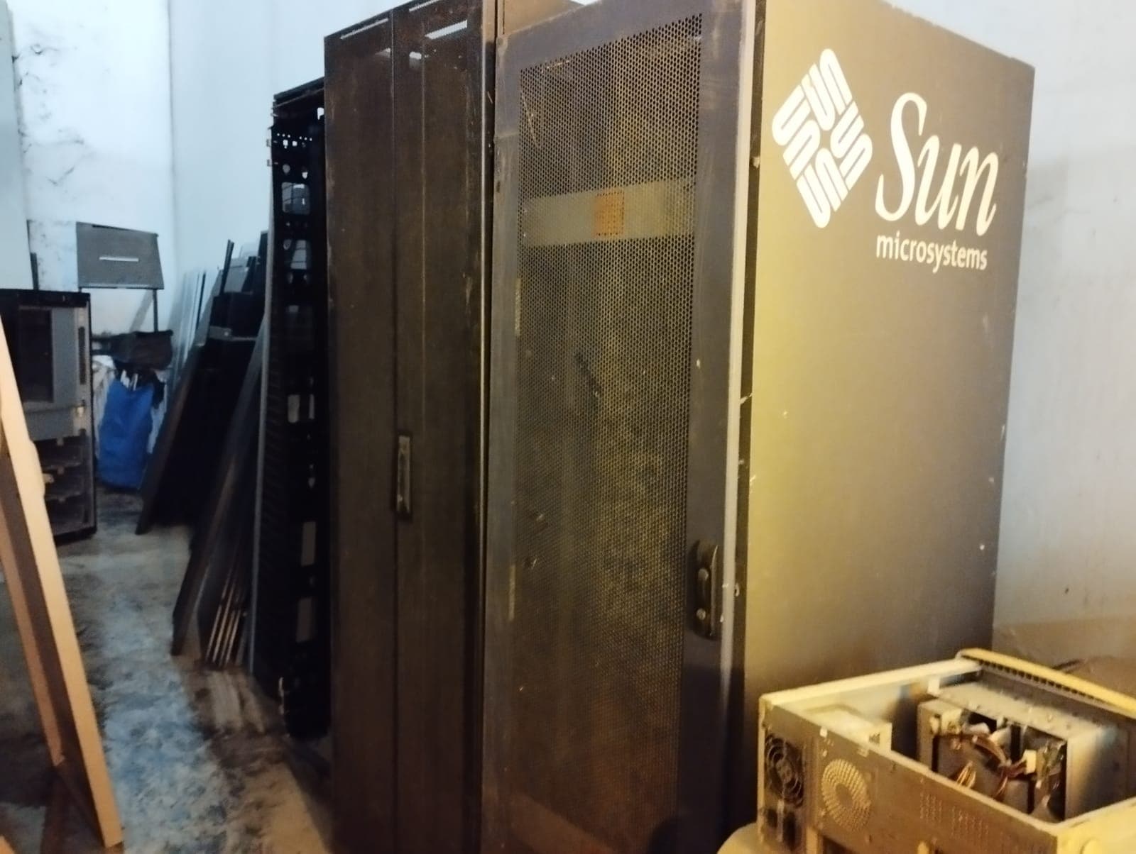 Bastidores de servidor (Rack)