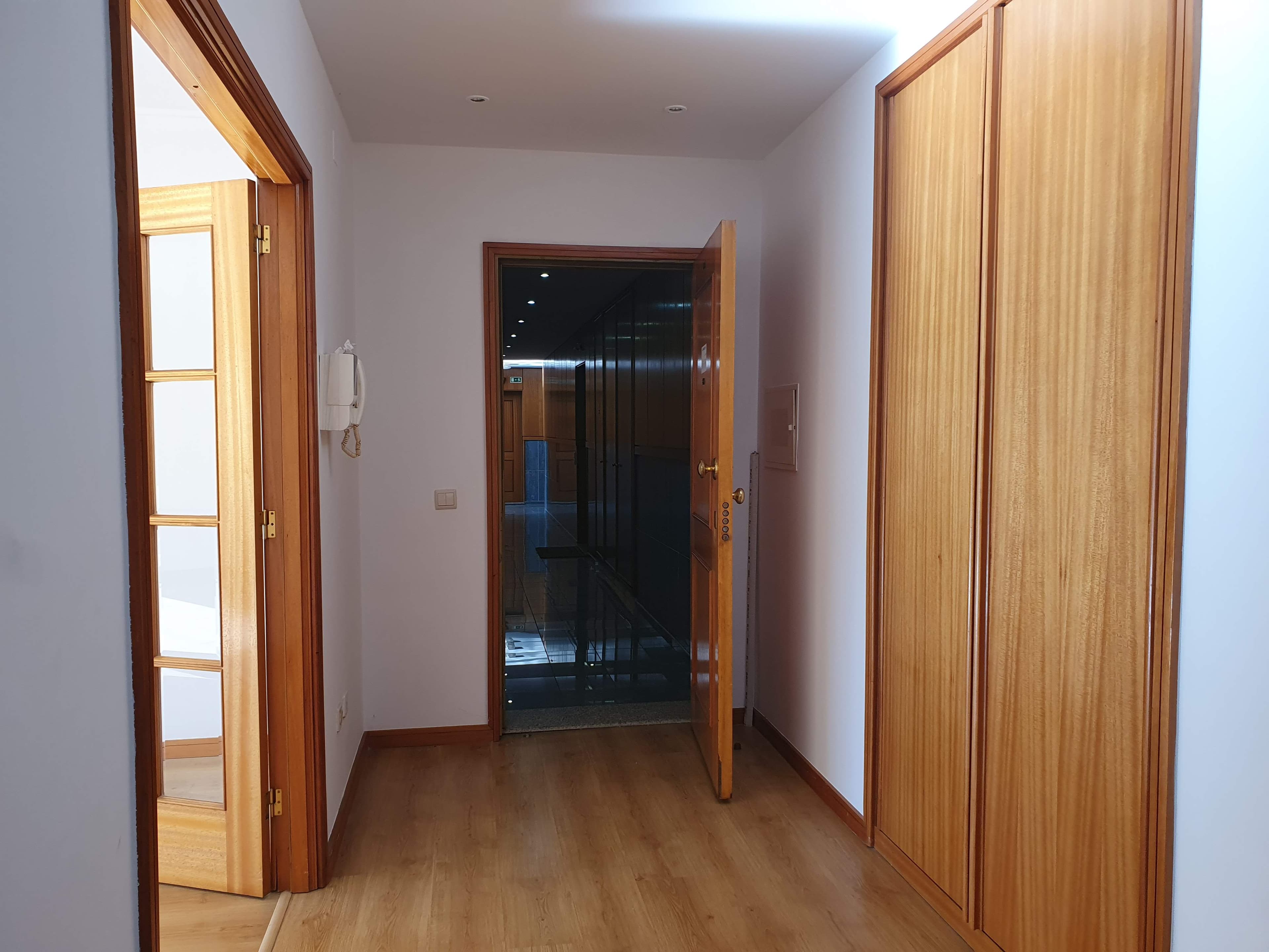 Apartamento T2 · Canelas, Vila Nova de Gaia — image 3