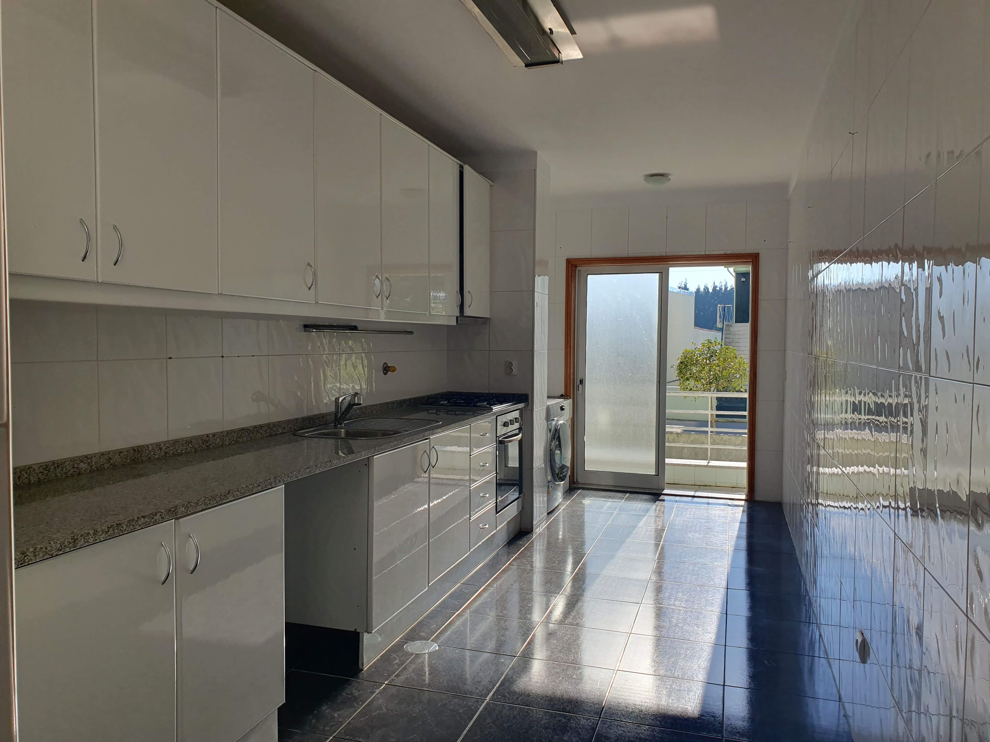Apartamento T2 · Canelas, Vila Nova de Gaia — image 6