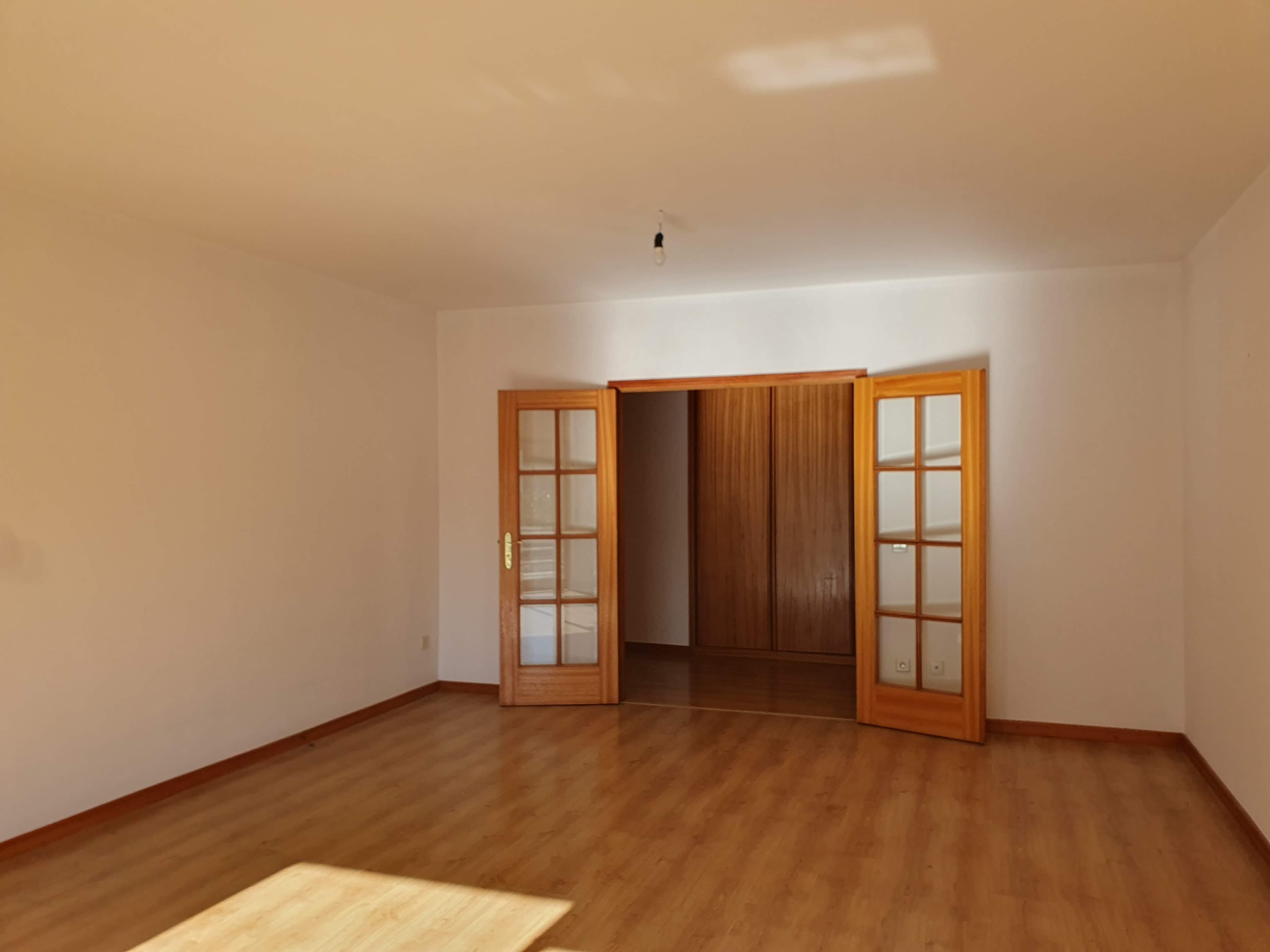 Apartamento T2 · Canelas, Vila Nova de Gaia — image 5