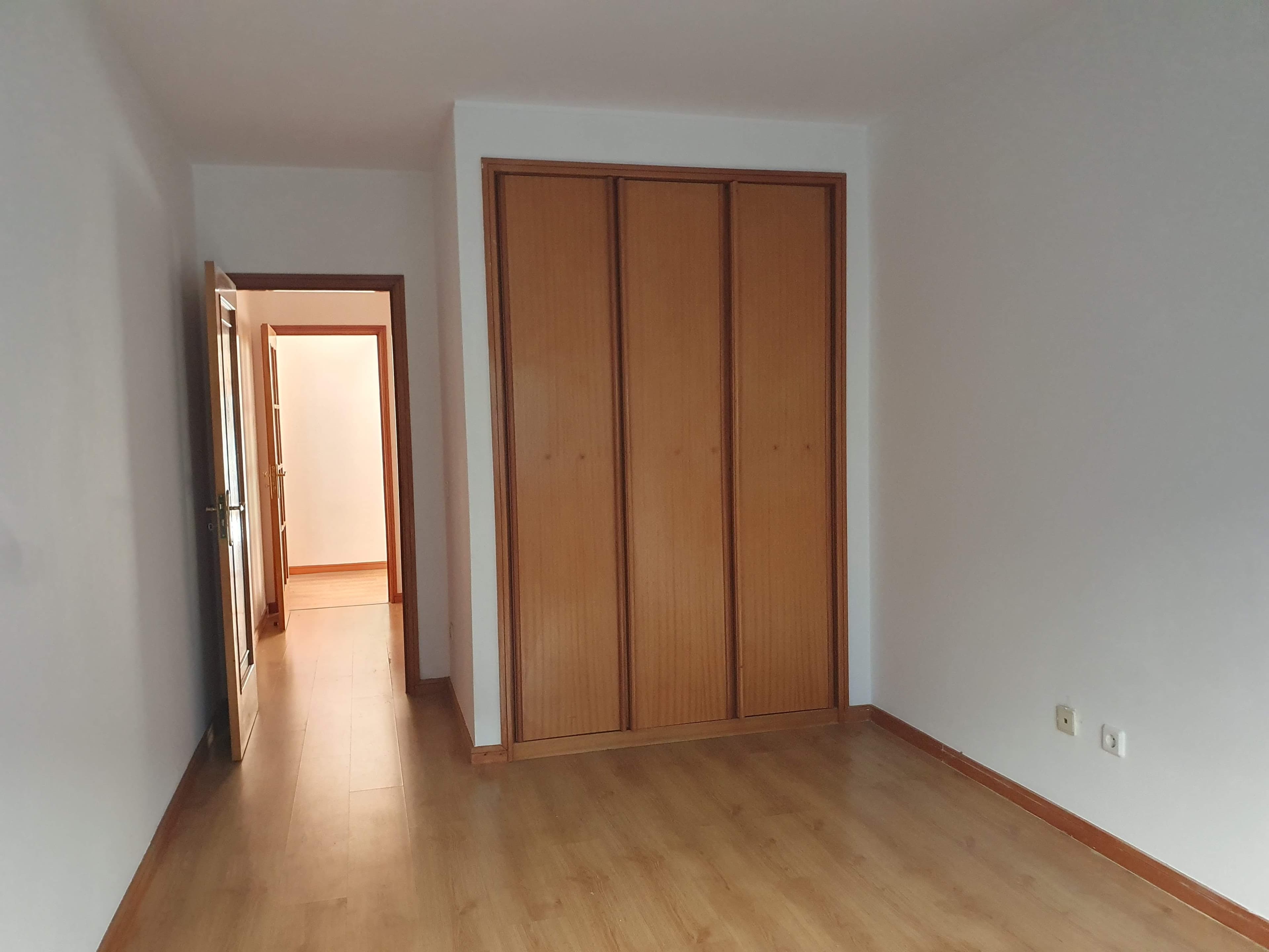 Apartamento T2 · Canelas, Vila Nova de Gaia — image 9