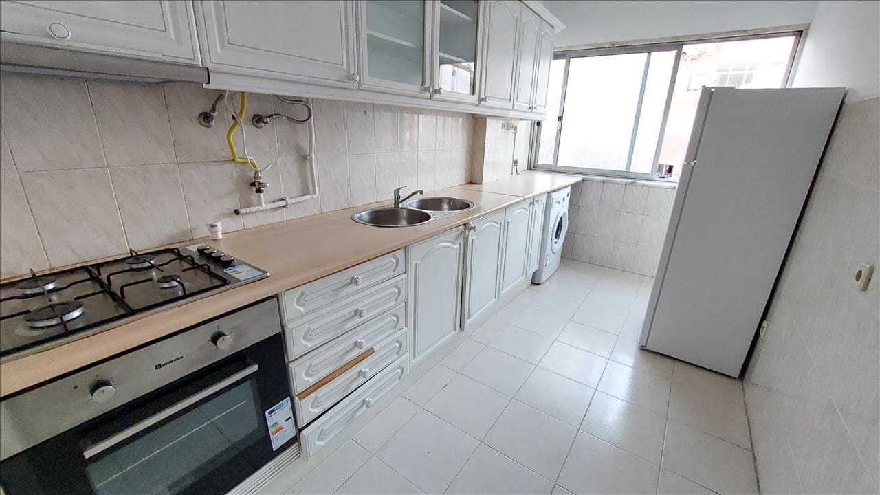 Apartamento T2 · Algueirão-Mem Martins, Sintra — imagem 3