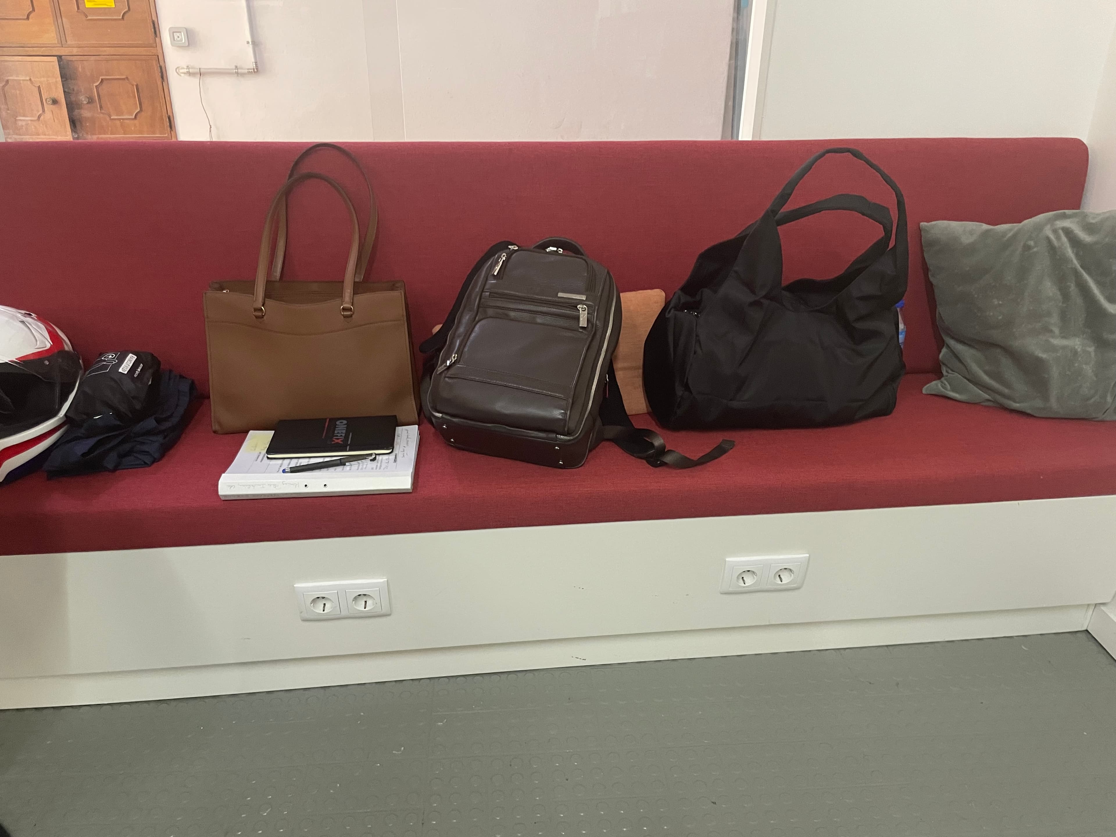Mobiliário e Decoração - Lote Substituído pelo 2 e 3 — imagem 7