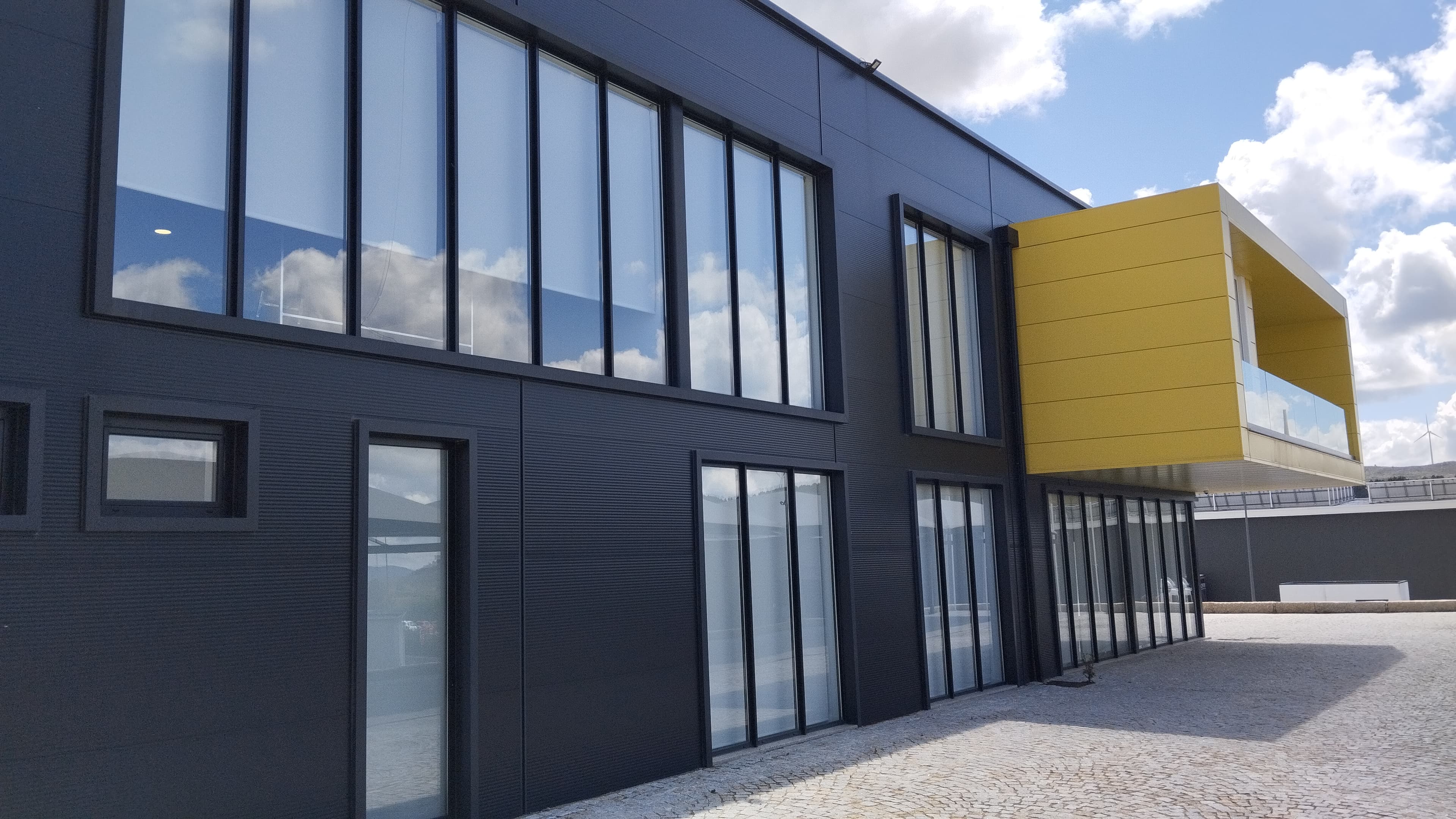 Armazém Industrial · Sernancelhe — imagem 10