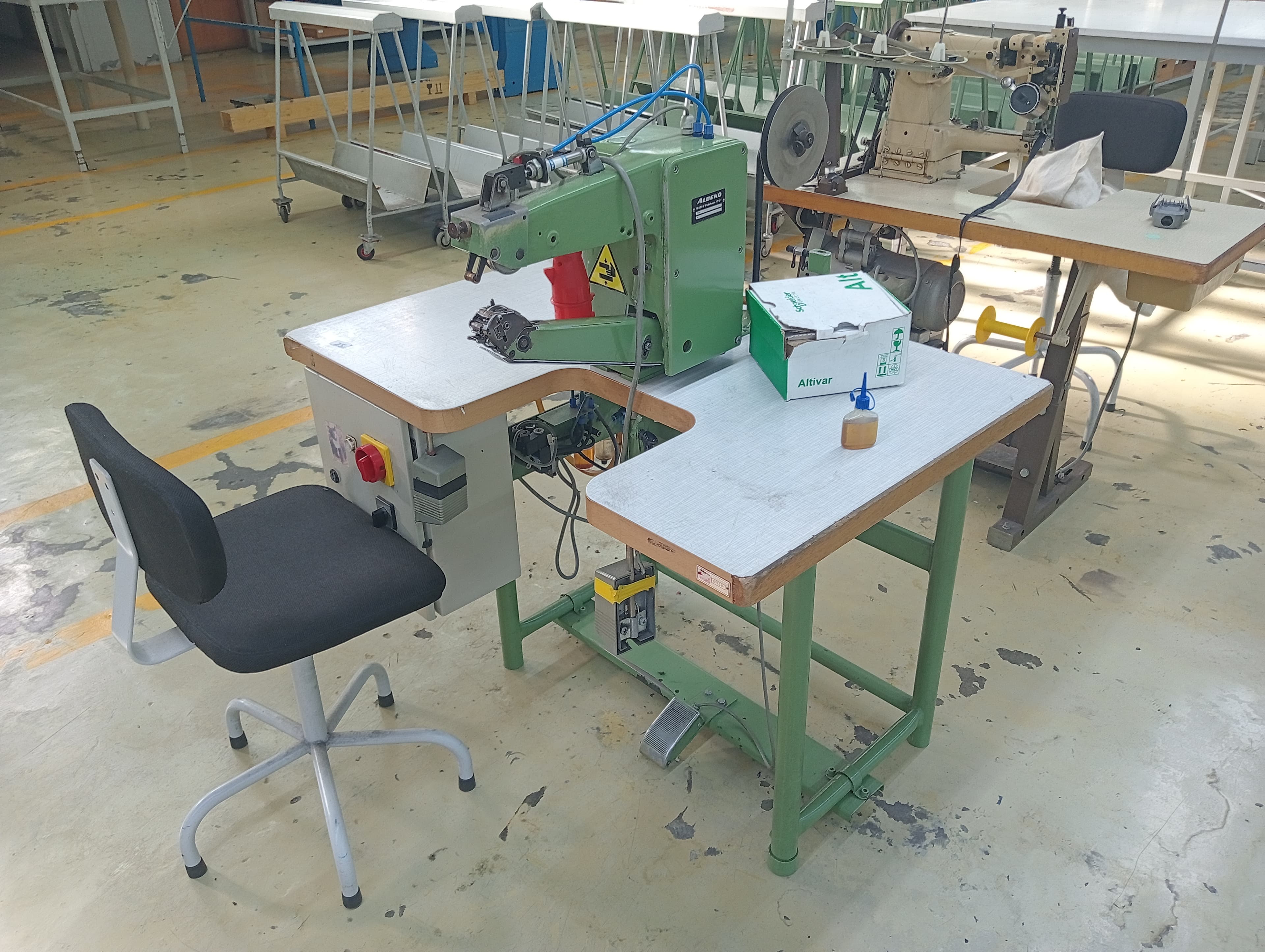 Máquina de pôr fita — image 1