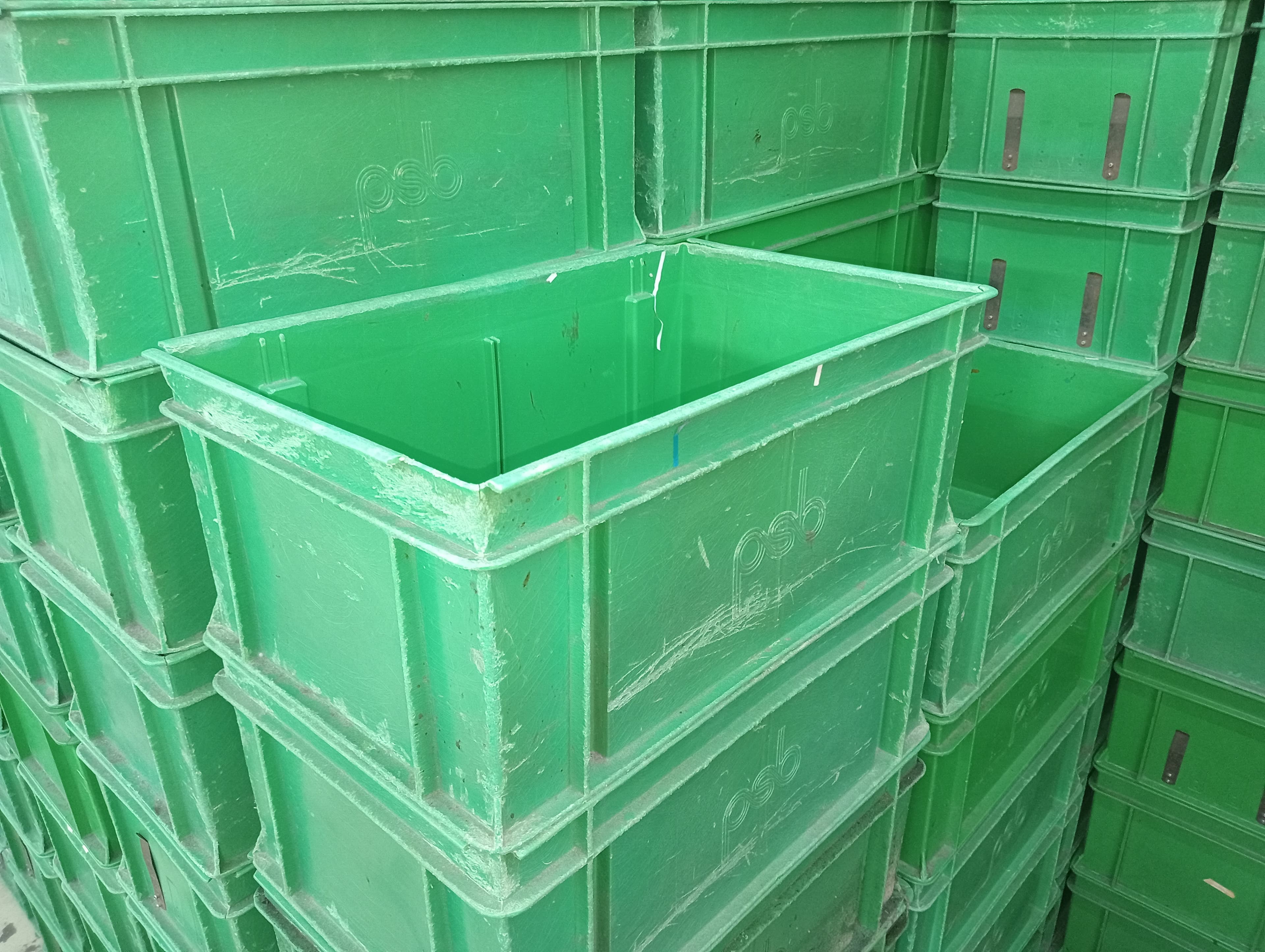 Caixas plásticas para cortantes — imagem 2