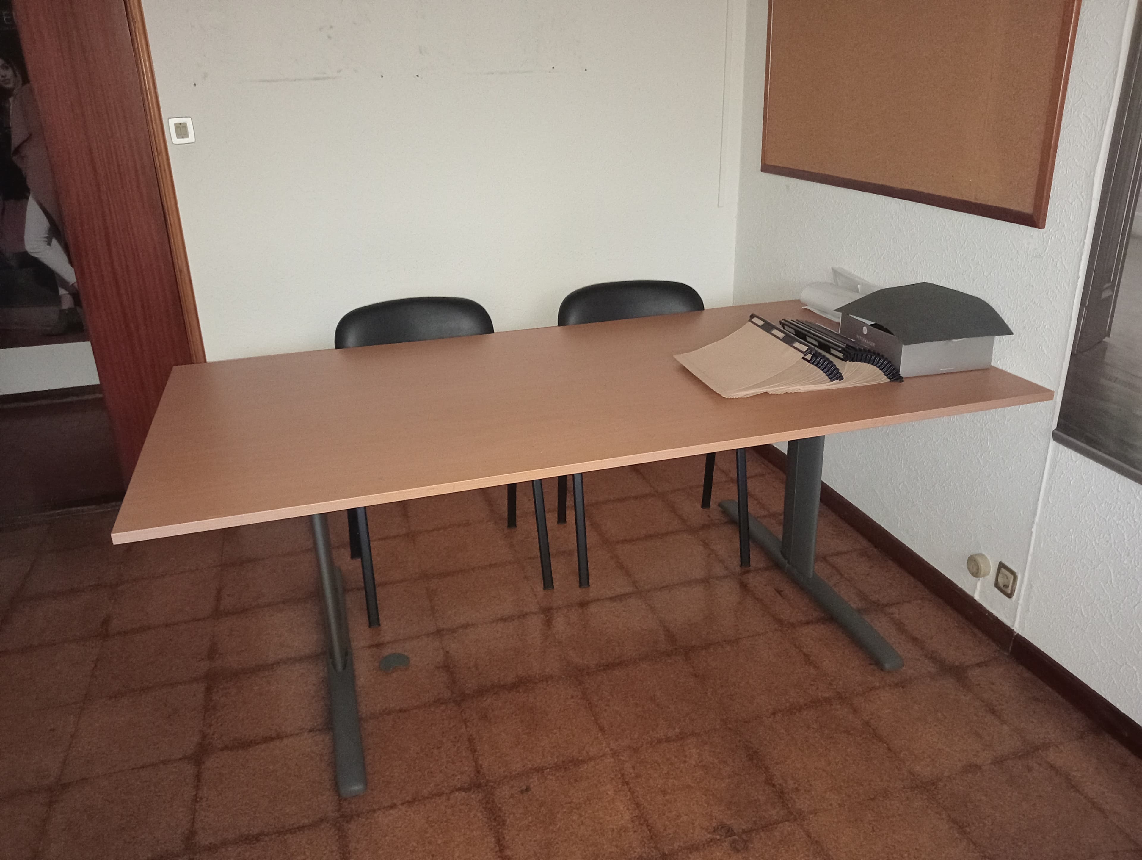 Equipamento de Escritório — imagem 1