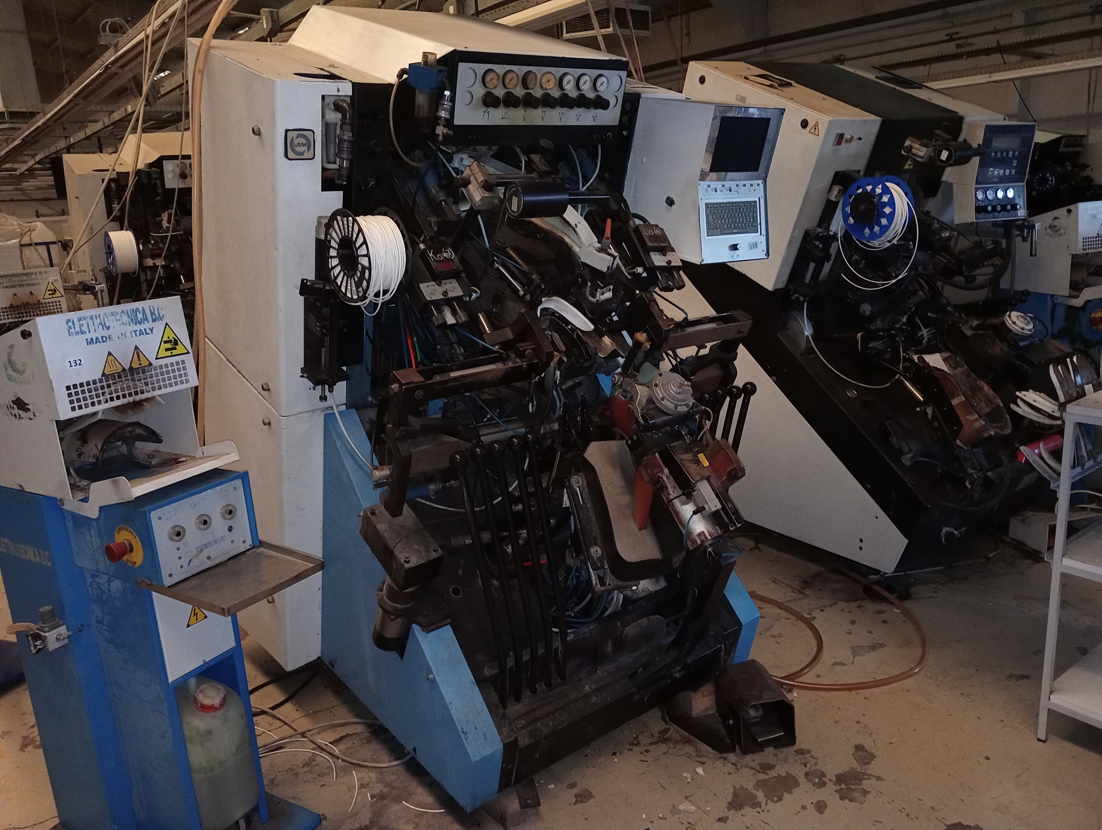 Máquina de Montar Bicos — imagem 1