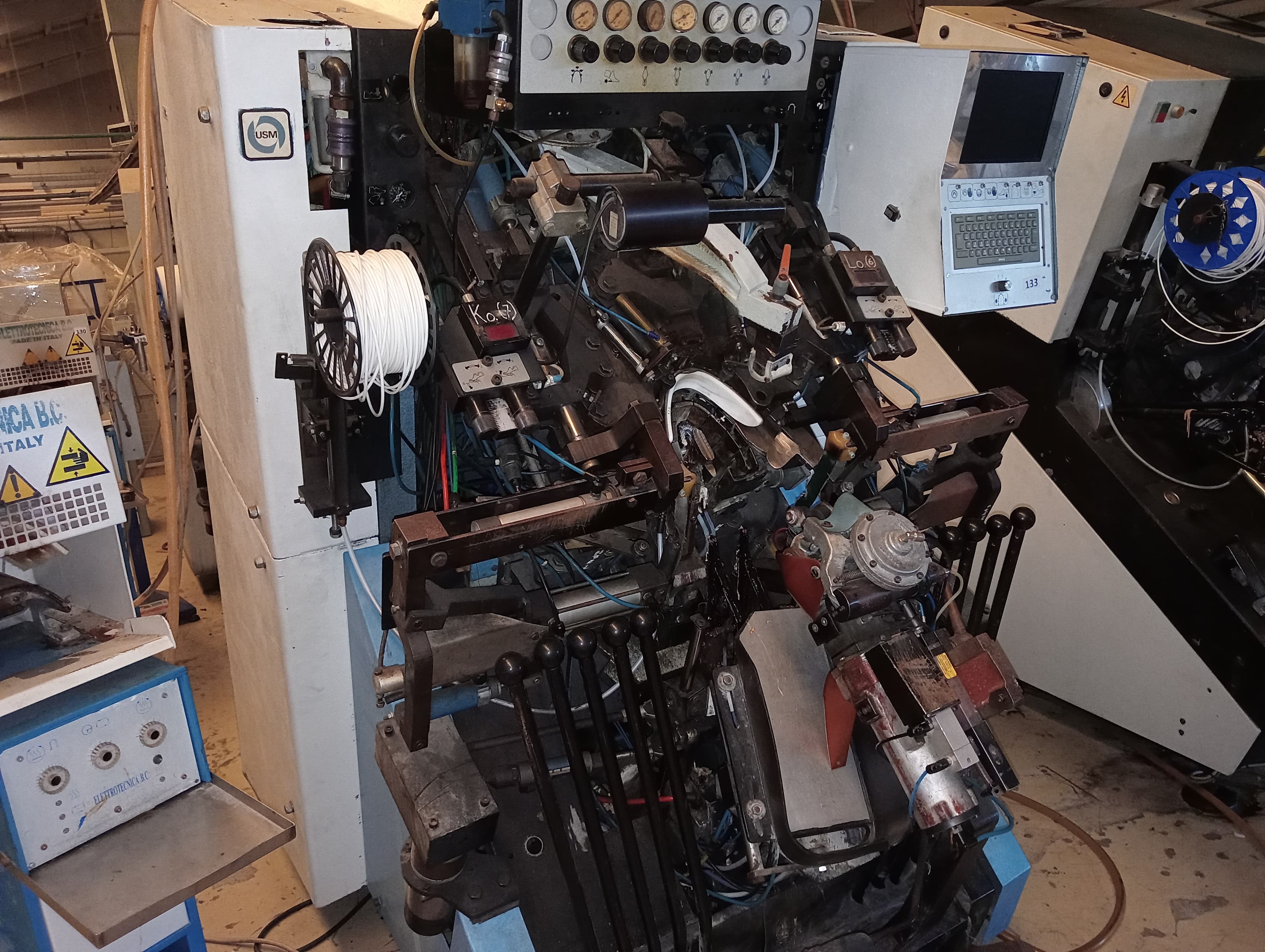 Máquina de Montar Bicos — imagem 2
