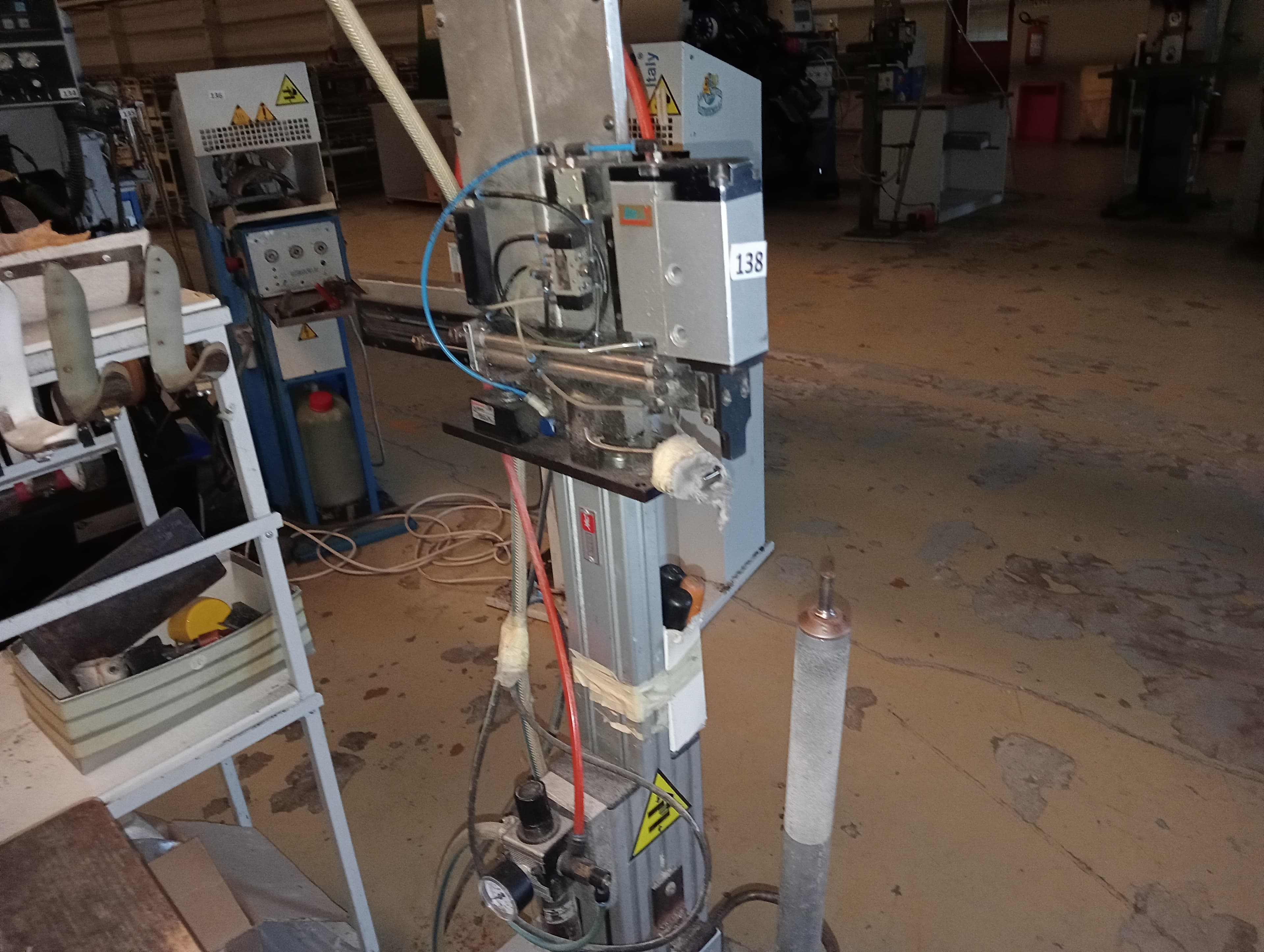 Máquina de Agrafar Palmilhas — imagen 2