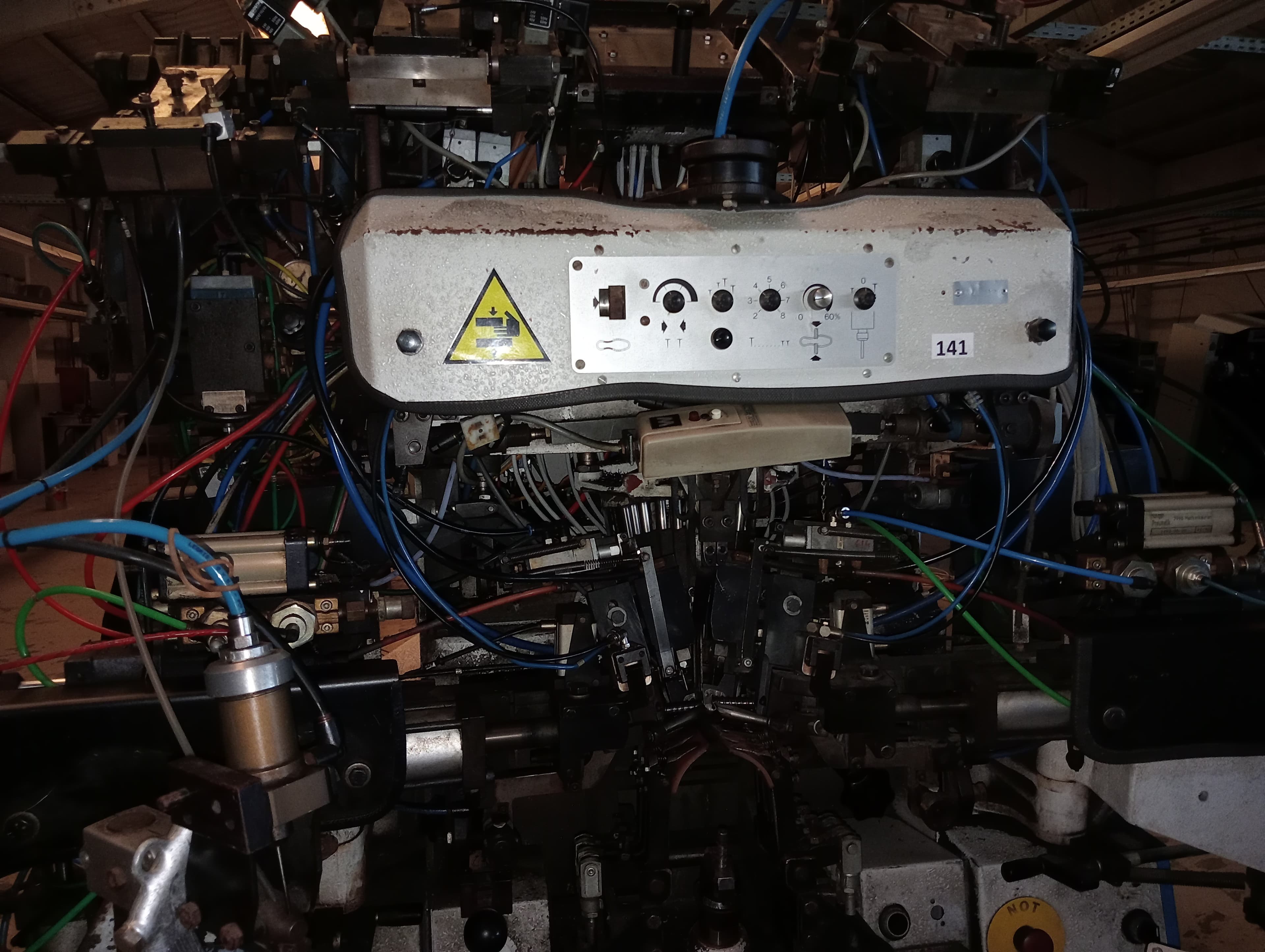 Máquina de Fechar Calcanheiras — imagen 4