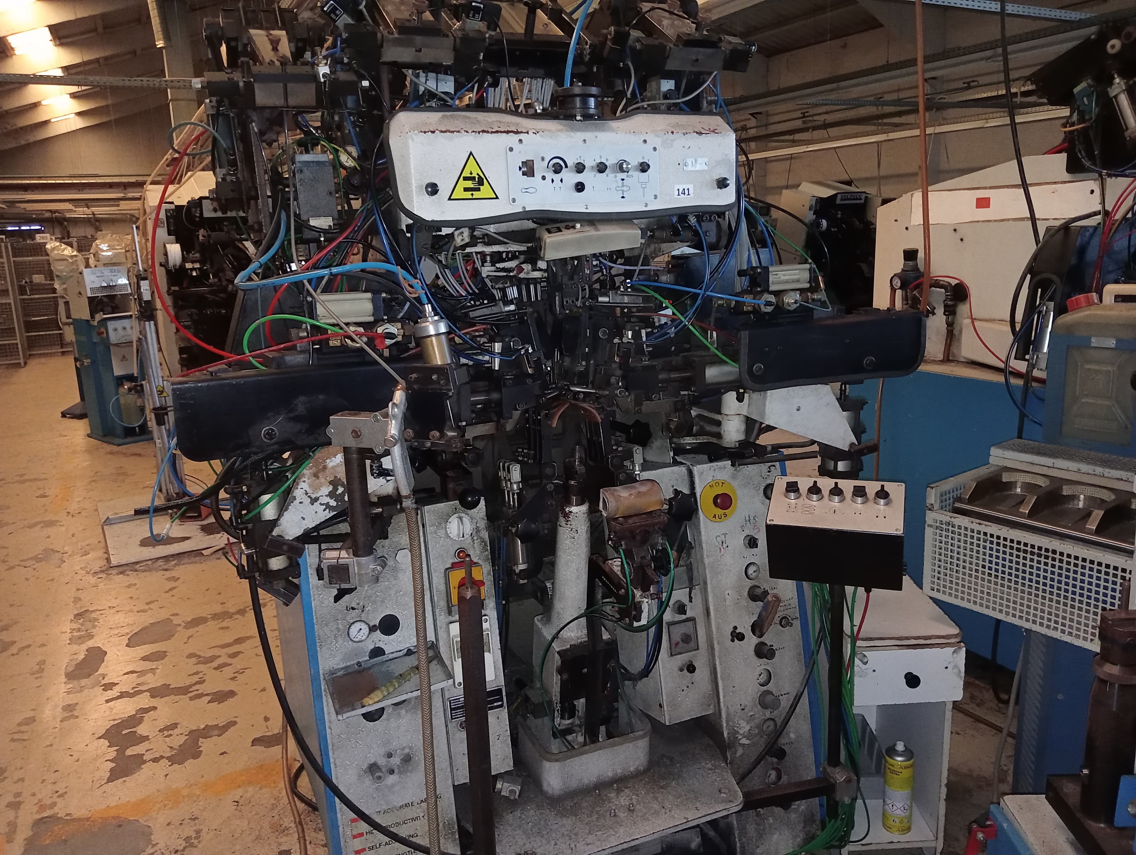 Máquina de Fechar Calcanheiras — imagen 2