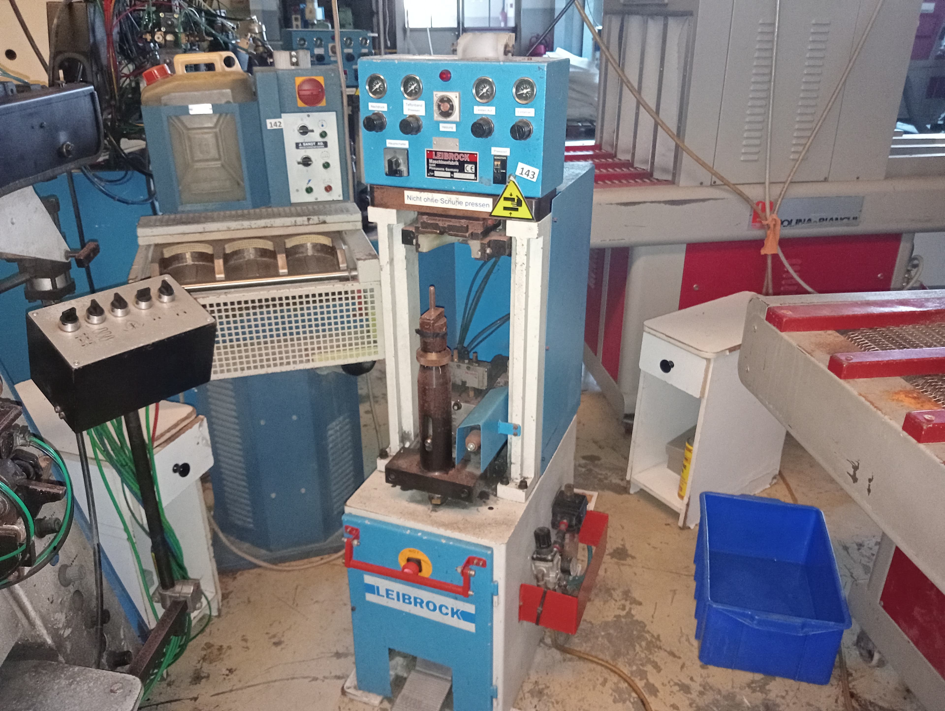 Máquina Prensa de Calcanheiras — image 1