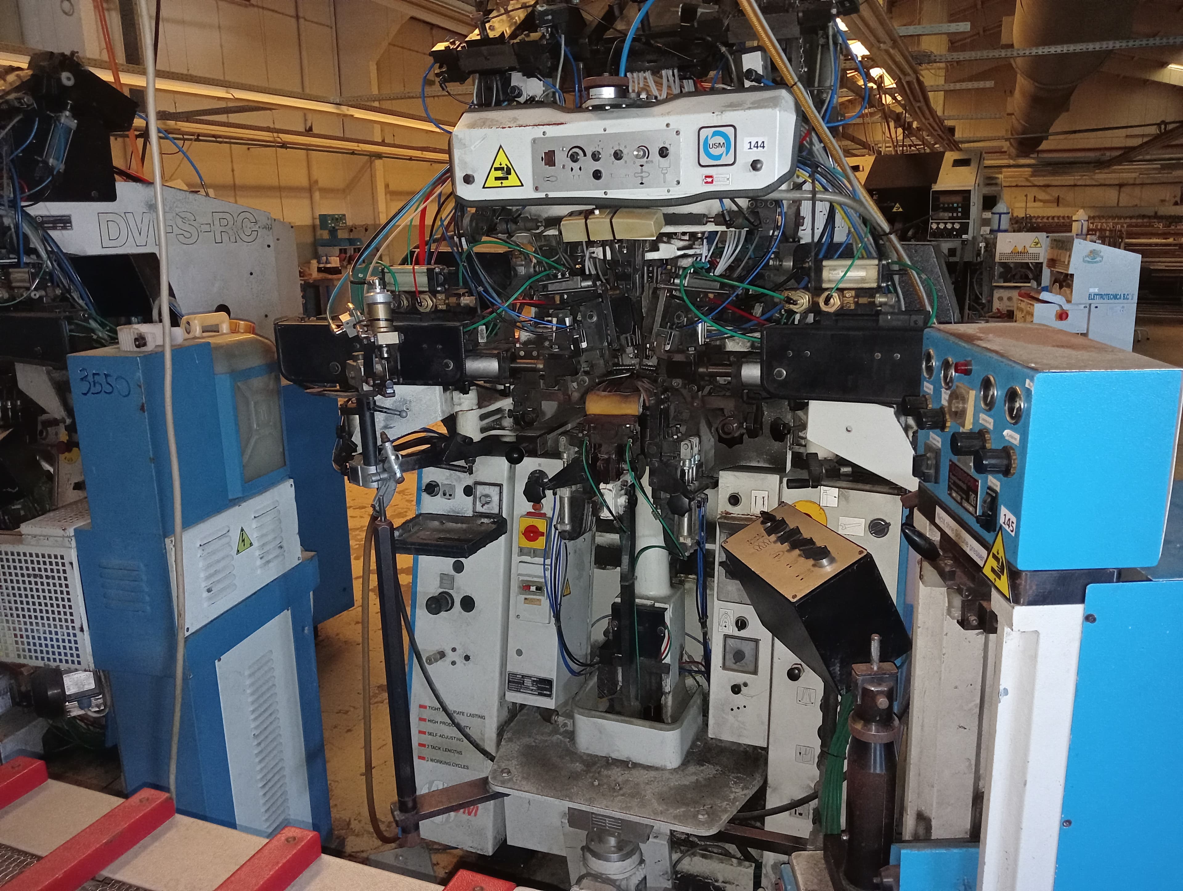 Máquina de Fechar Calcanheiras — imagen 1