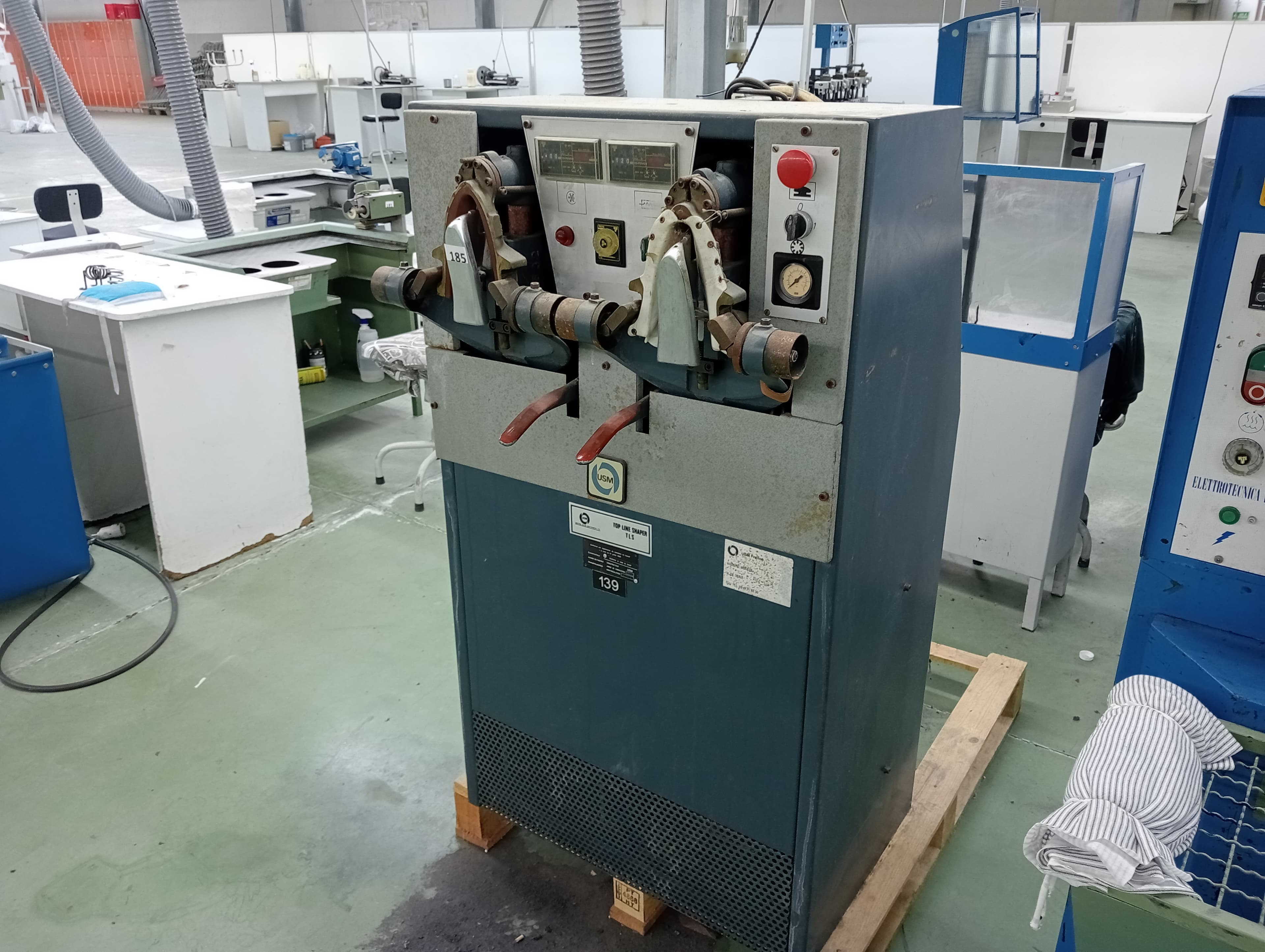 Máquina de Moldar Contrafortes — image 2