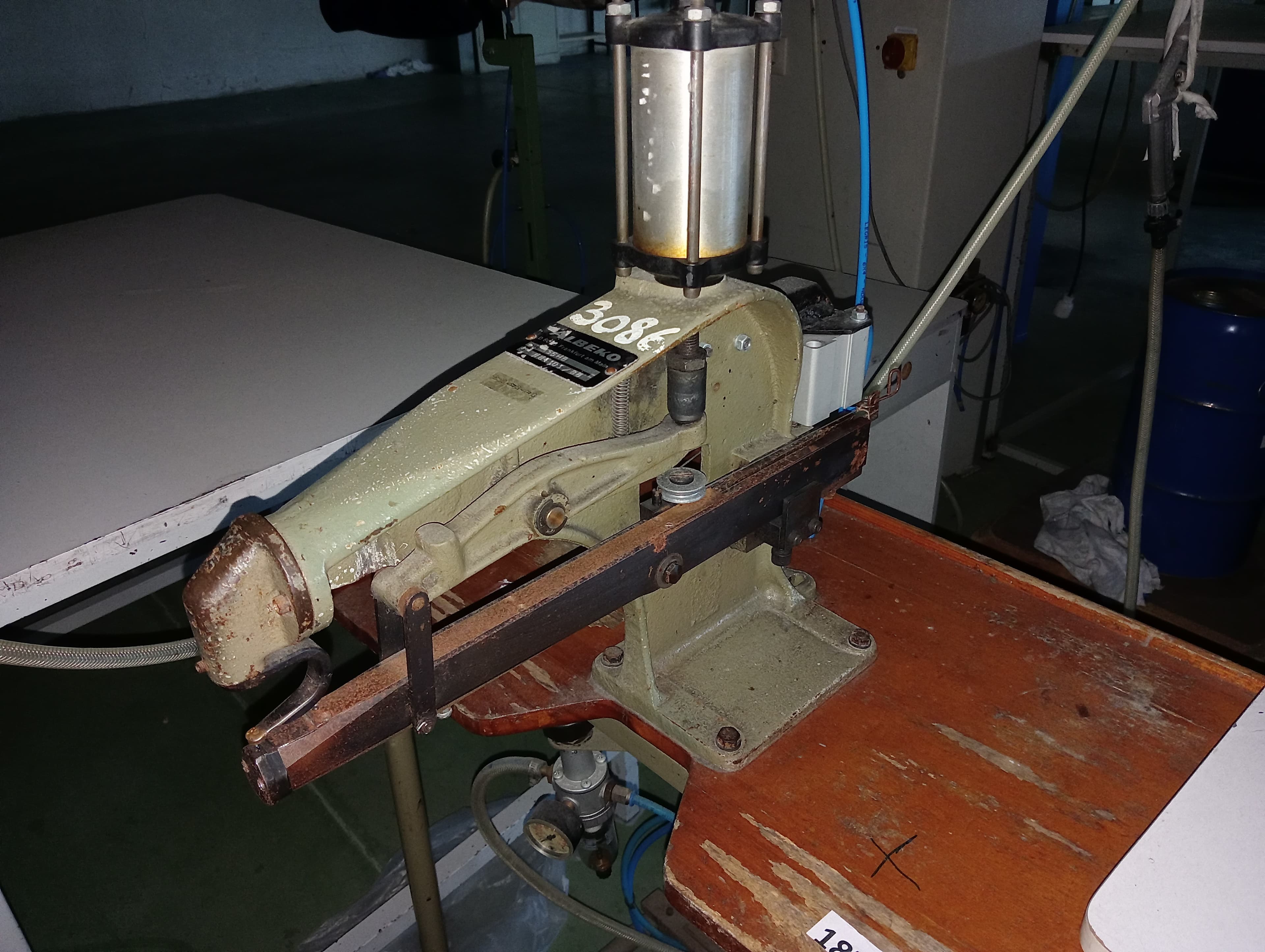 Máquina de Agrafos — imagem 1
