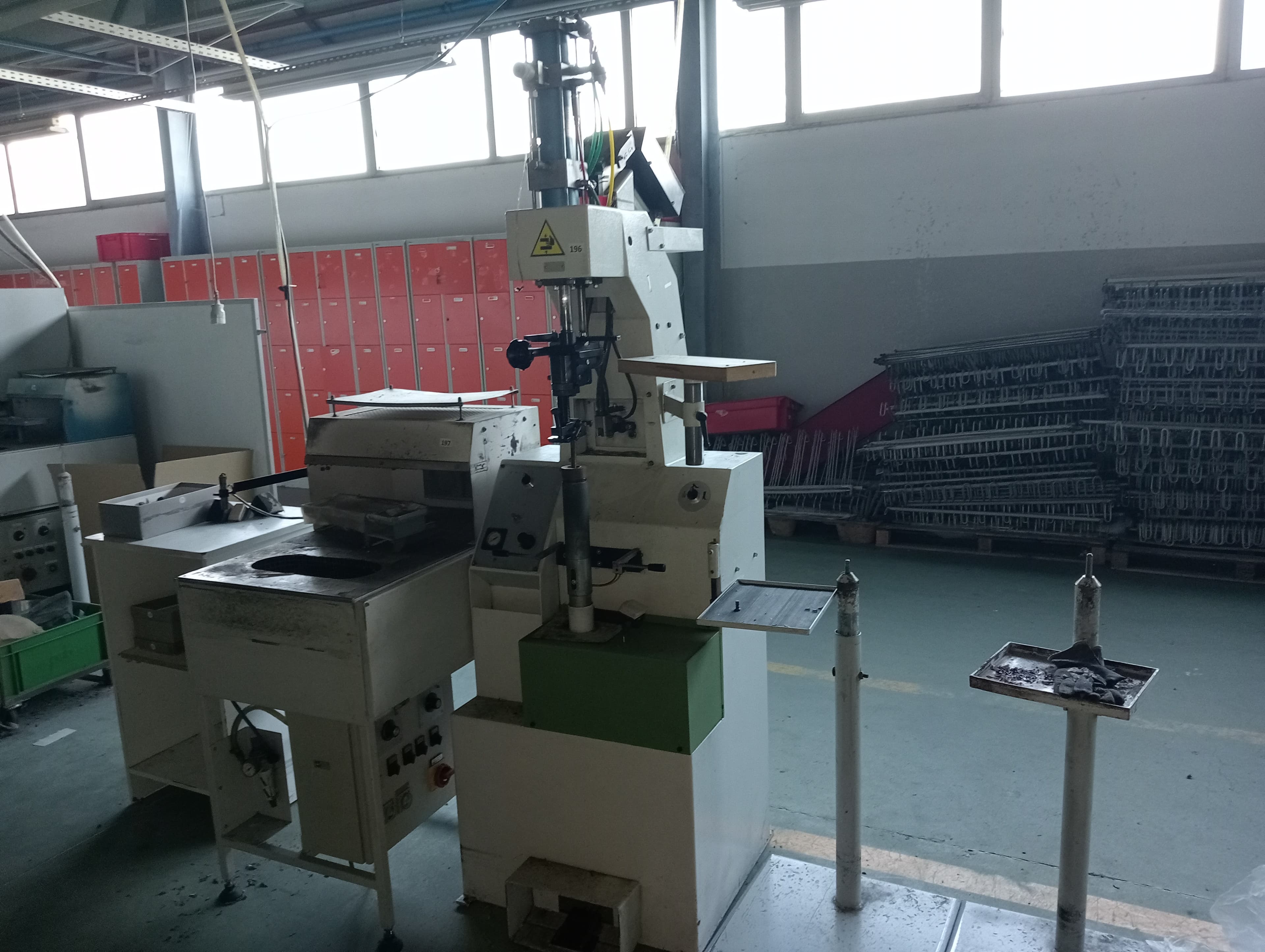 Máquina de Pregar Tacões — image 2