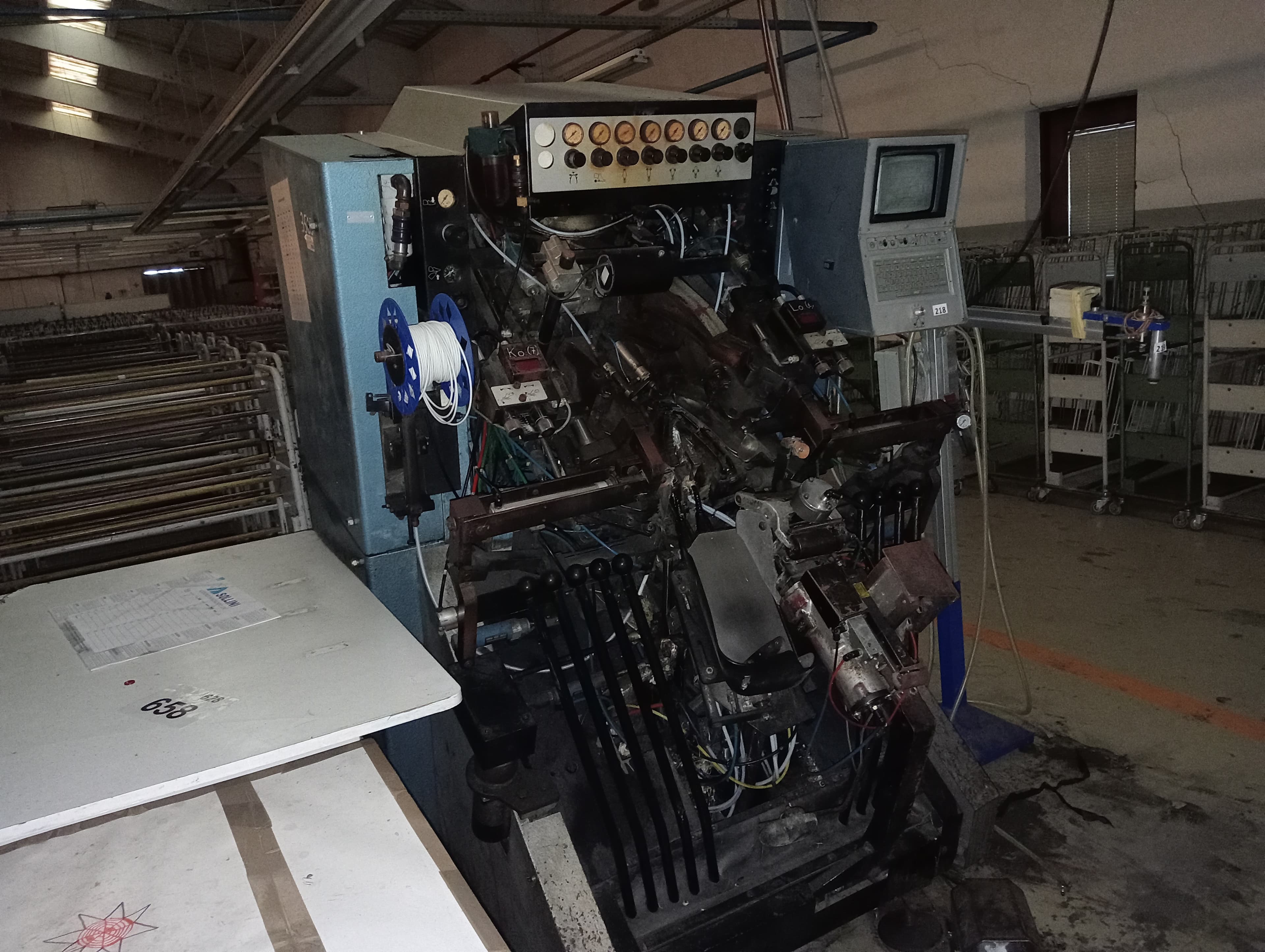 Máquina de Montar Bicos — imagen 1