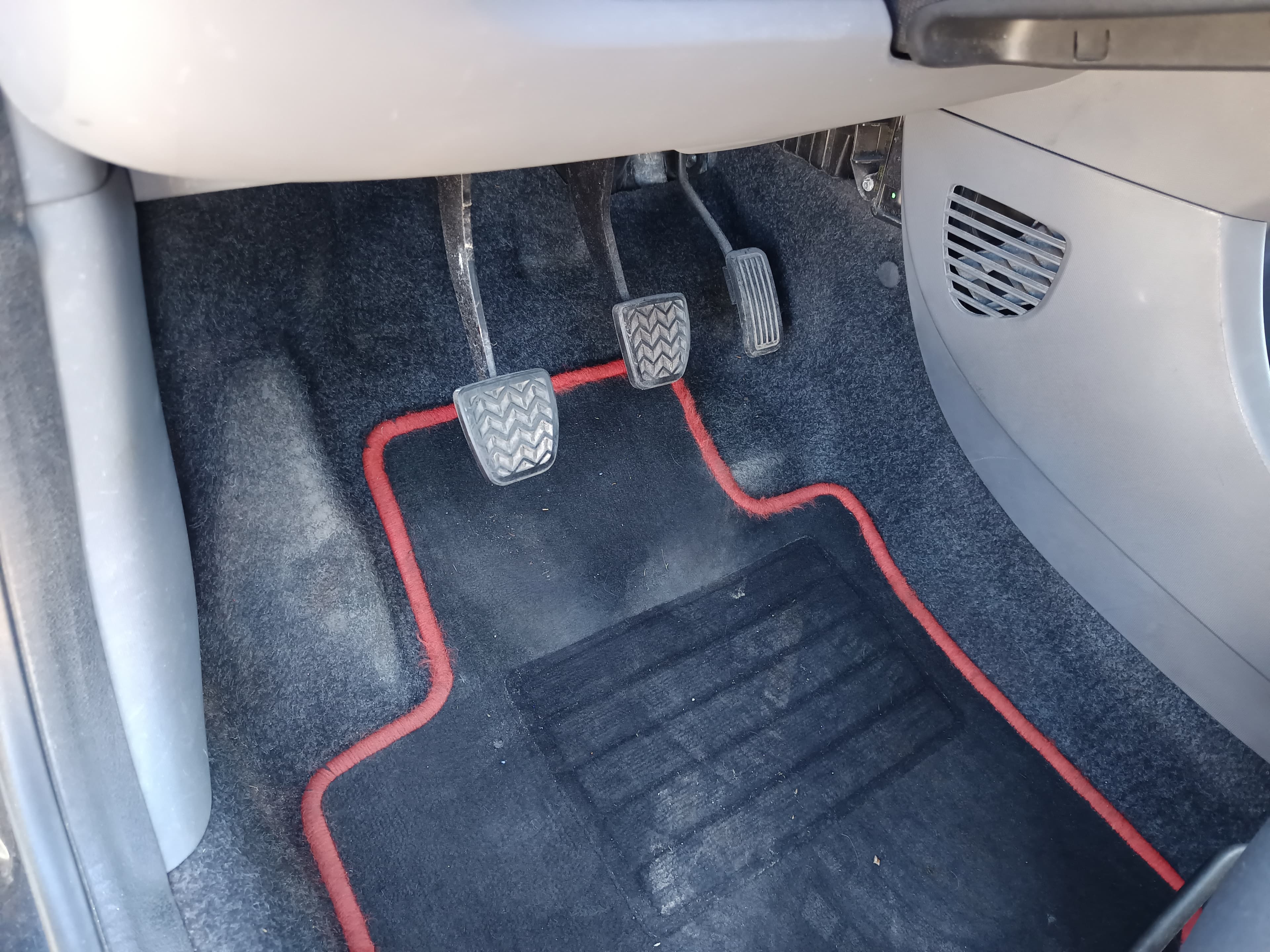 Peugeot 107 · Ano 2007 — imagen 27