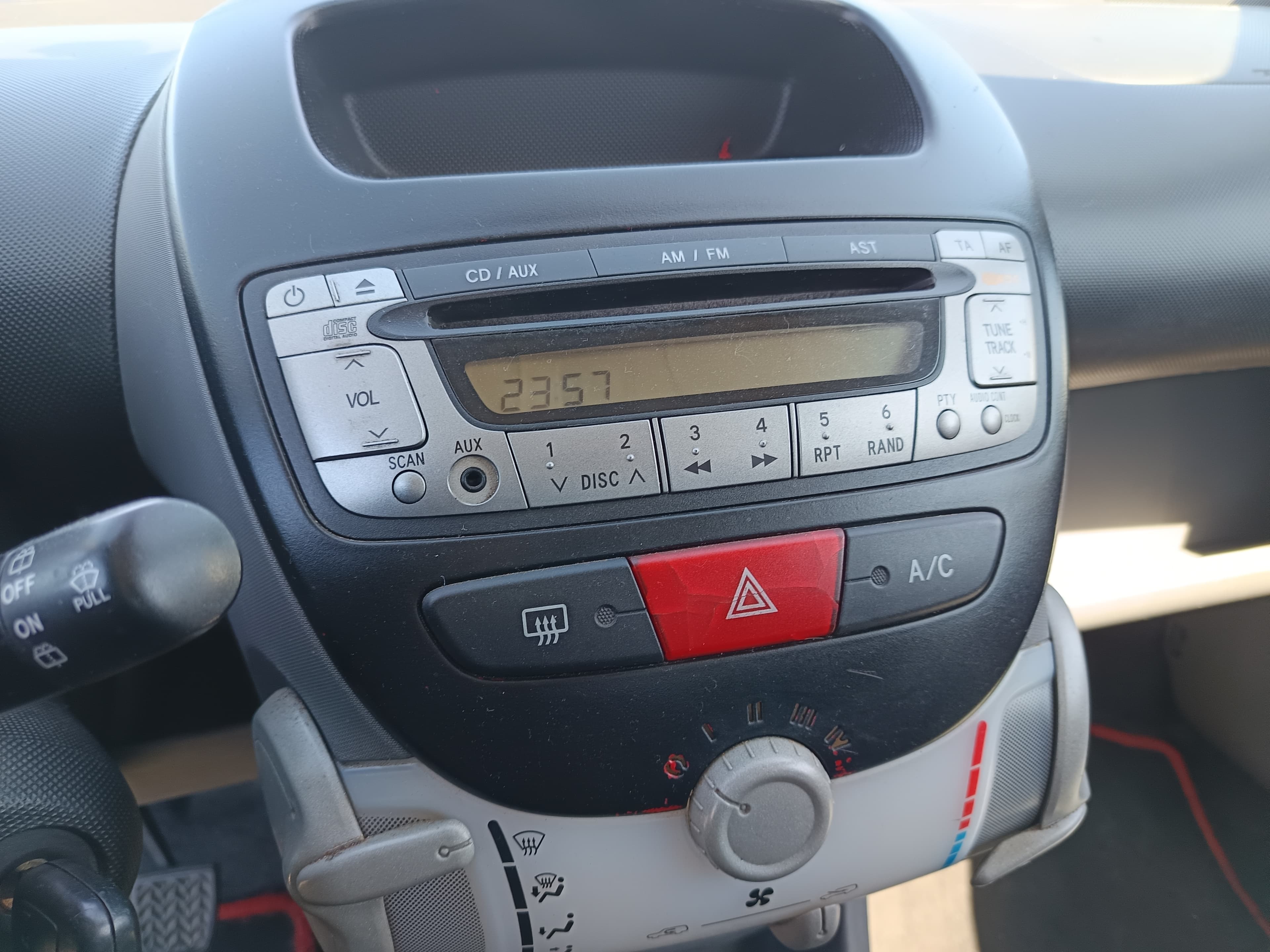 Peugeot 107 · Ano 2007 — imagen 30