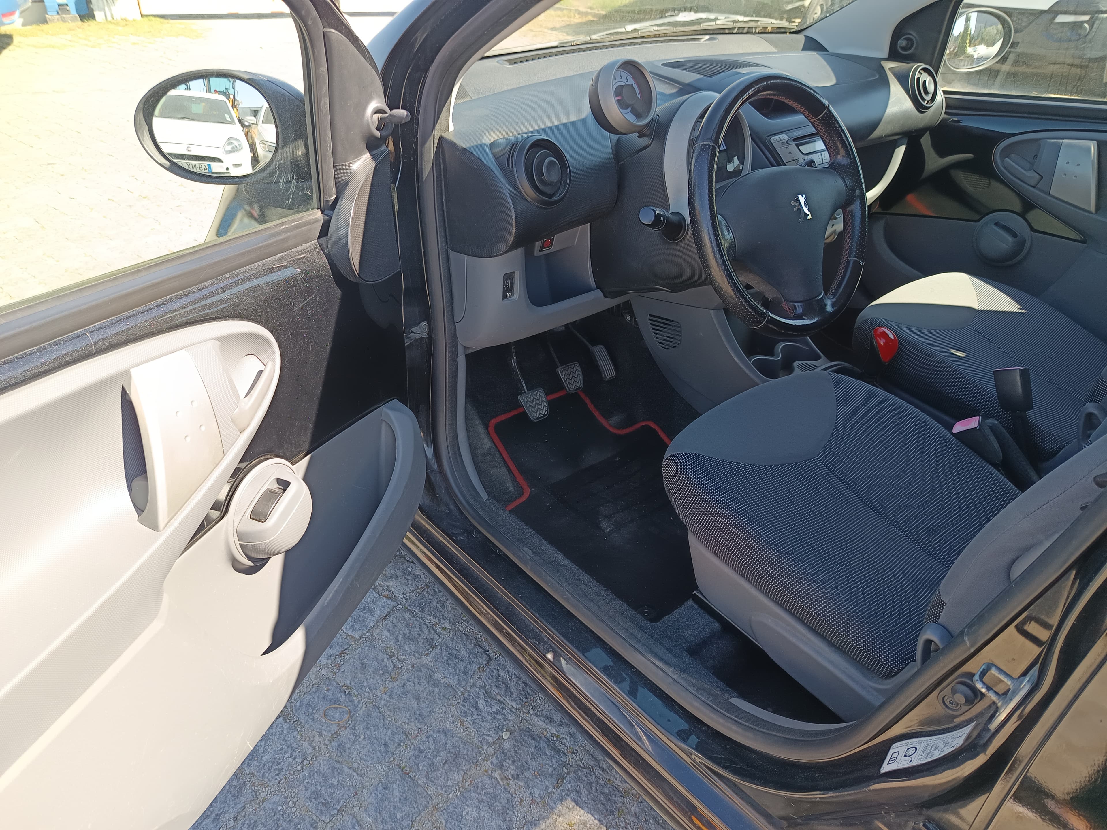 Peugeot 107 · Ano 2007 — imagen 24