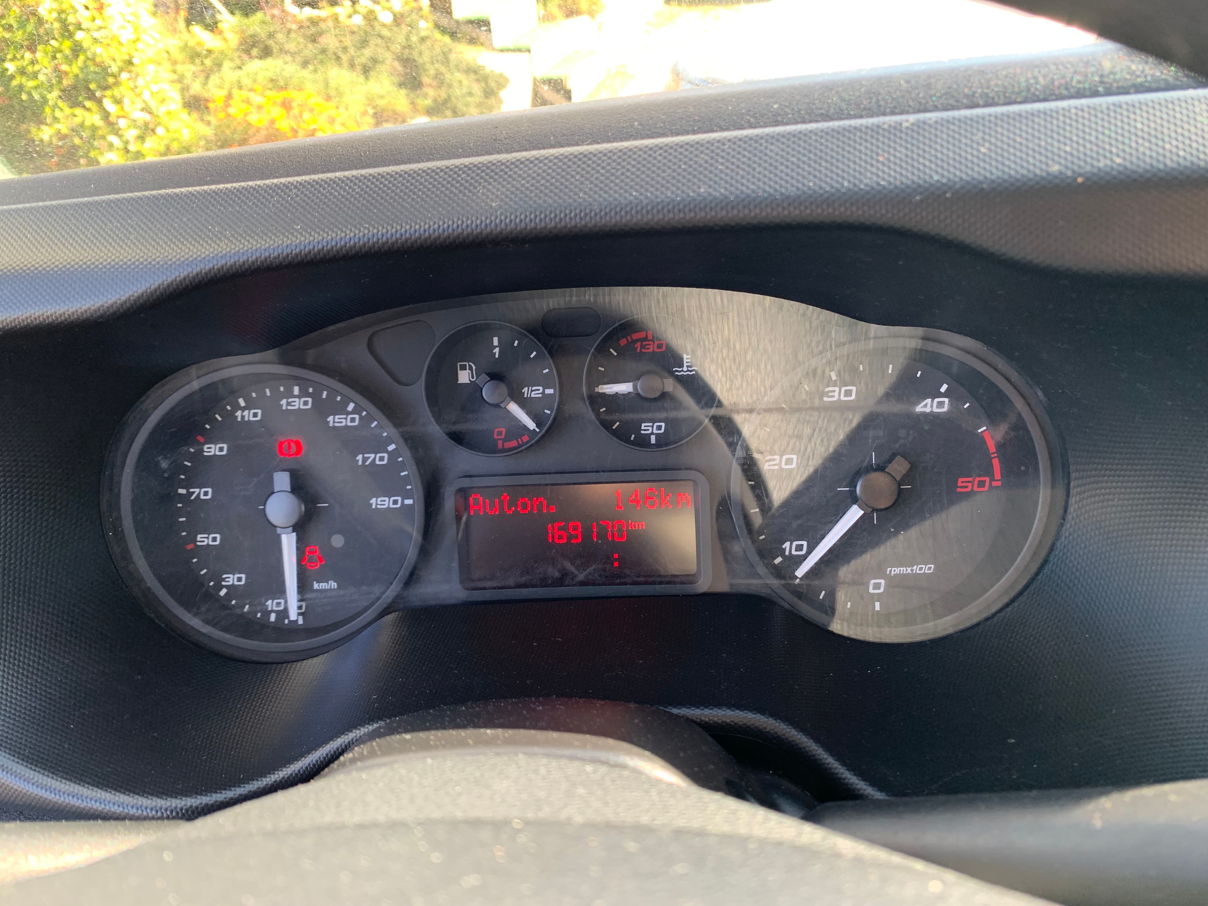 Iveco 35C14 · Ano 2017 — image 23