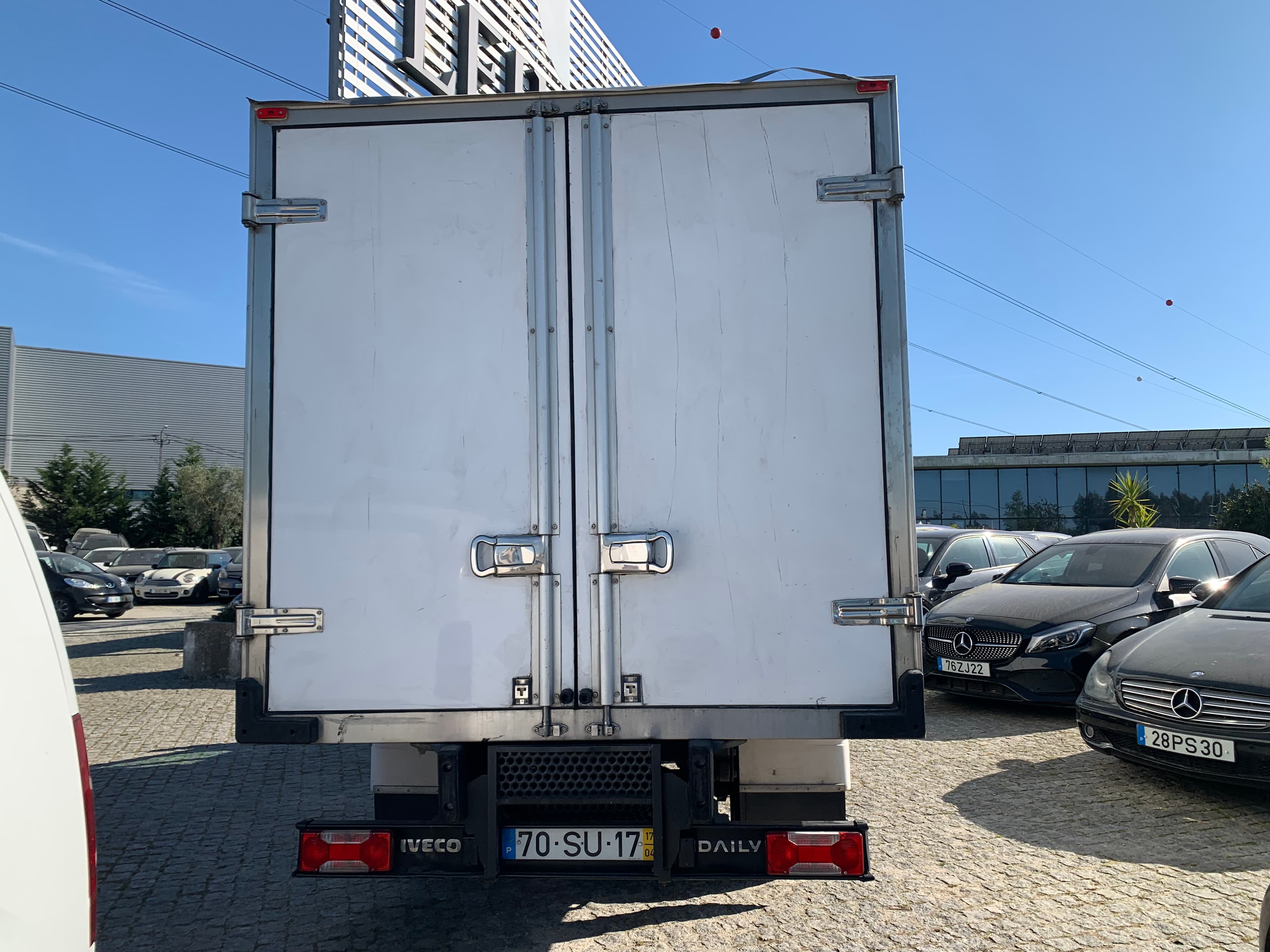 Iveco 35C14 · Ano 2017 — image 5