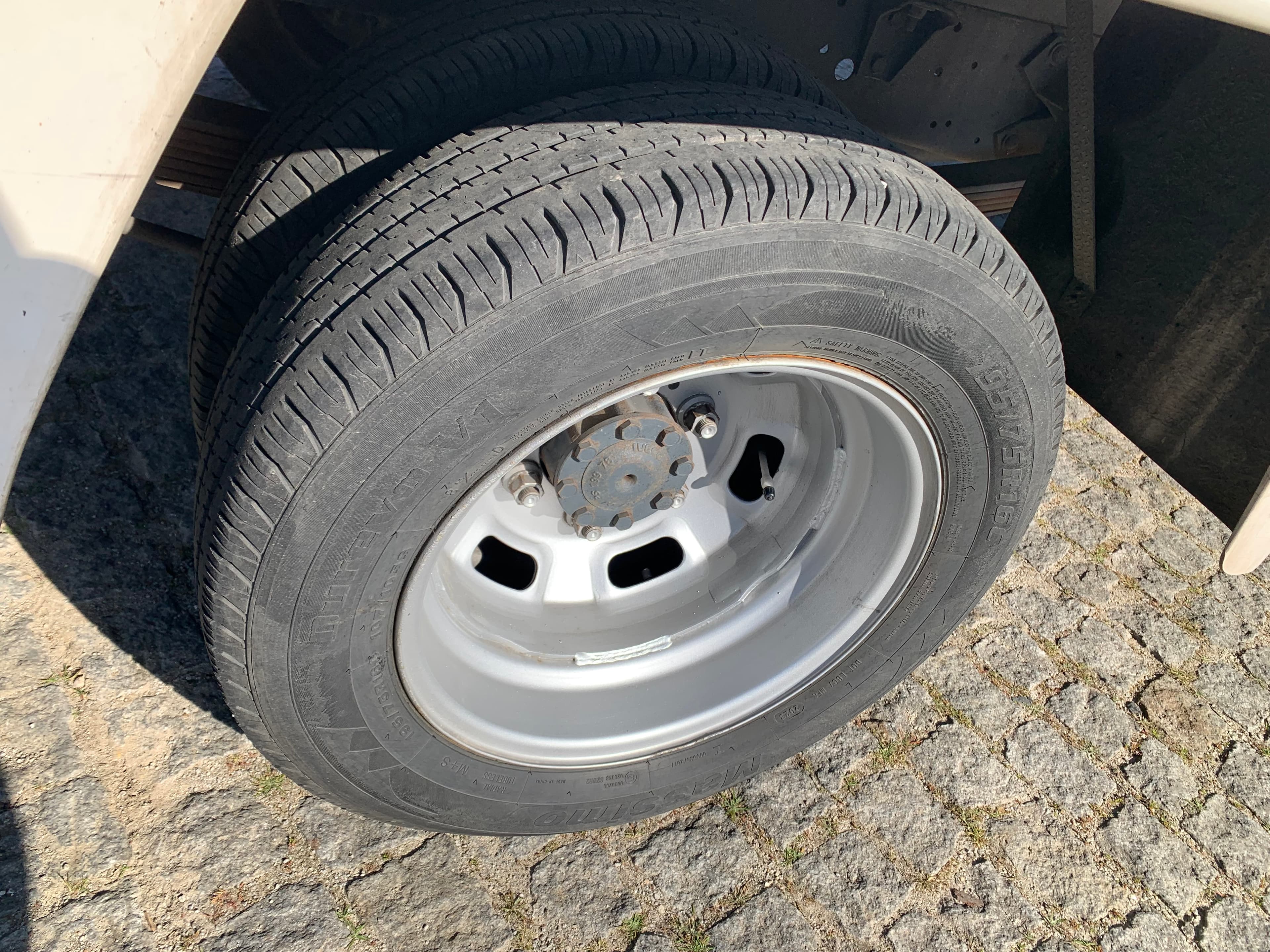 Iveco 35C14 · Ano 2017 — image 9