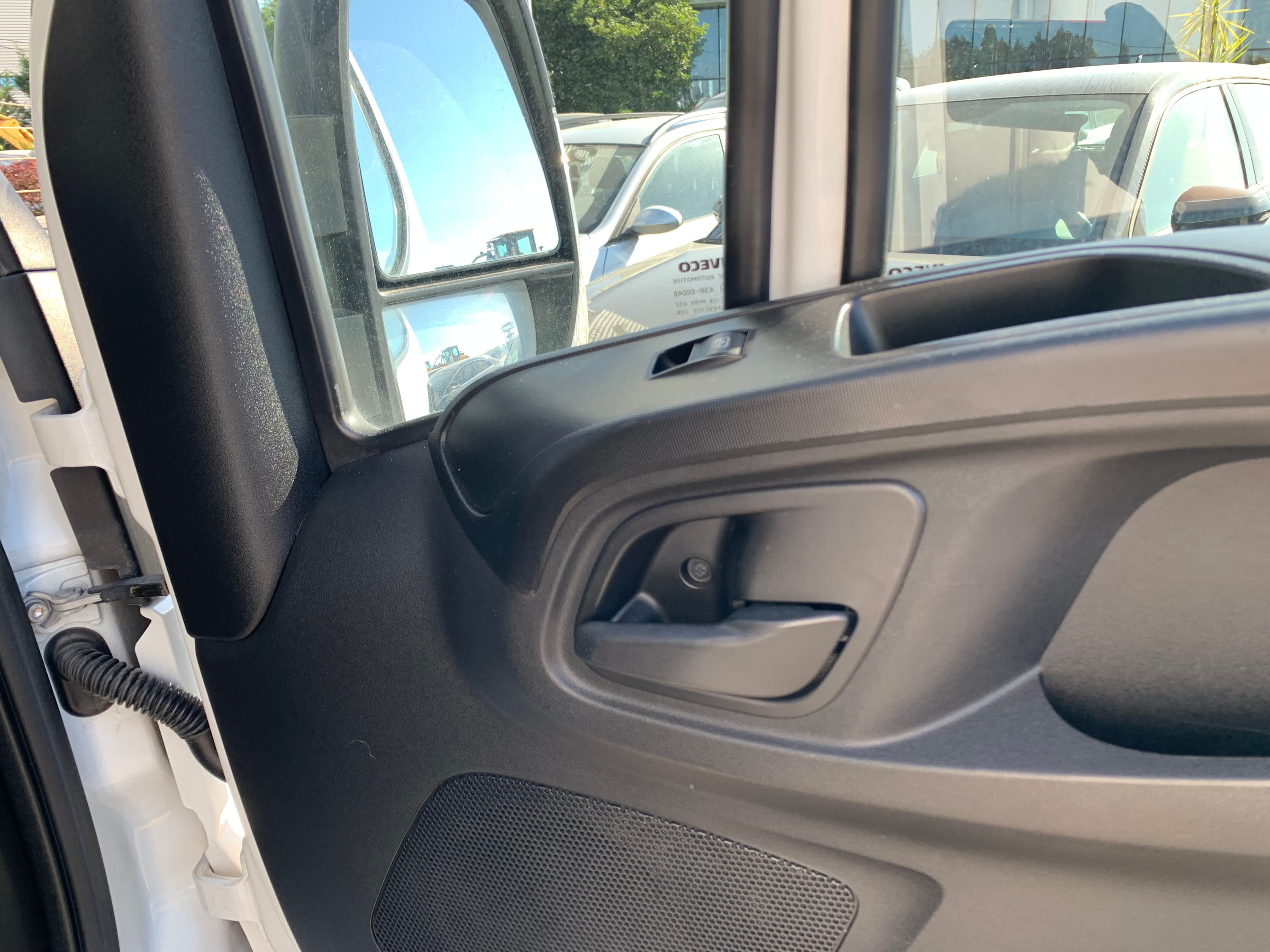 Iveco 35C14 · Ano 2017 — image 28