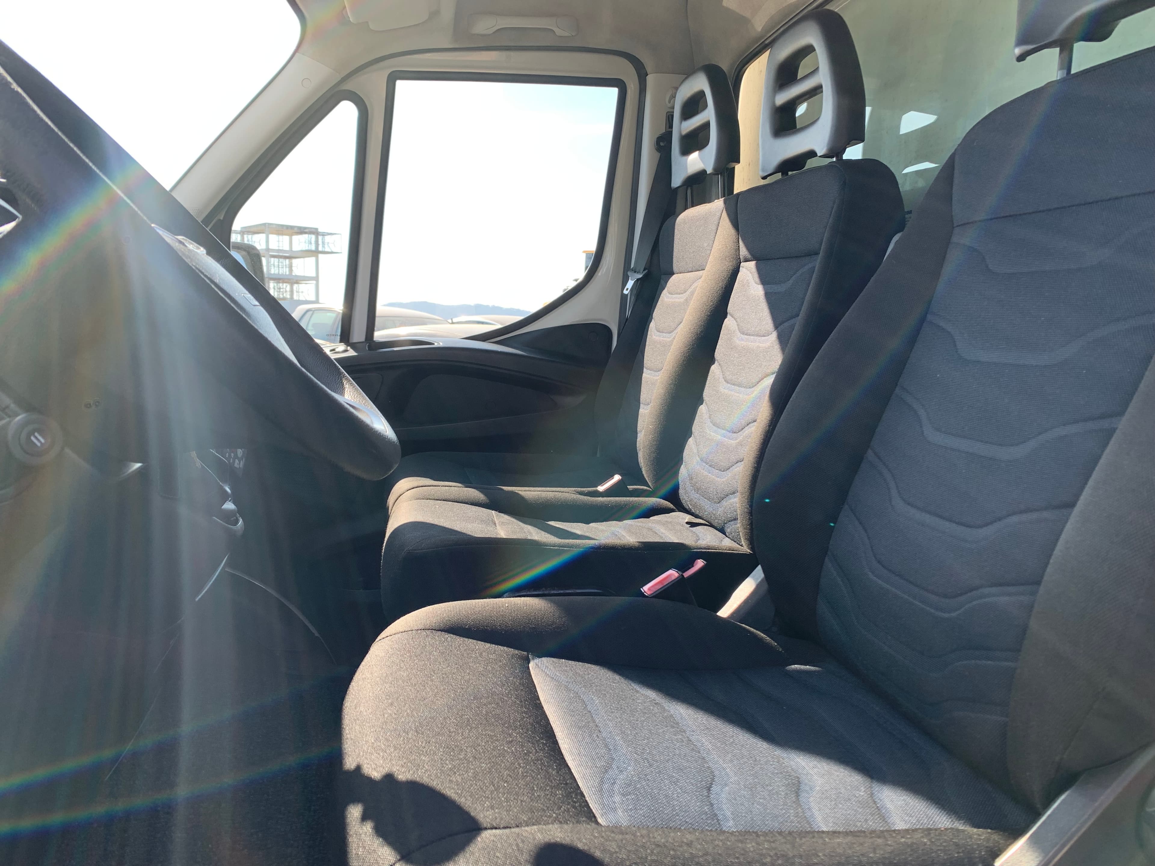 Iveco 35C14 · Ano 2017 — image 16