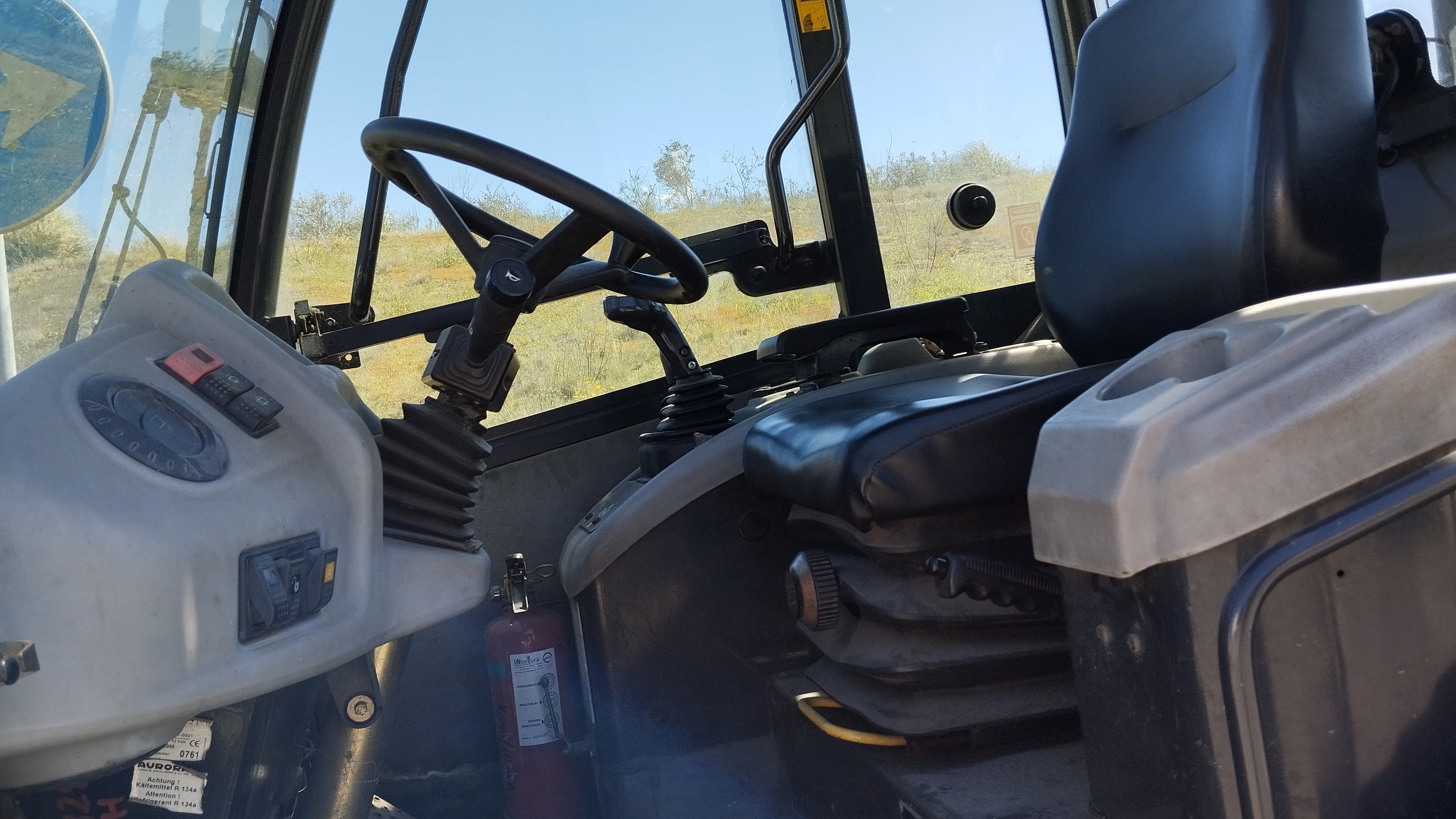Pá carregadora Escavadora "KOMATSU WA 100-M 5 WS" — image 5