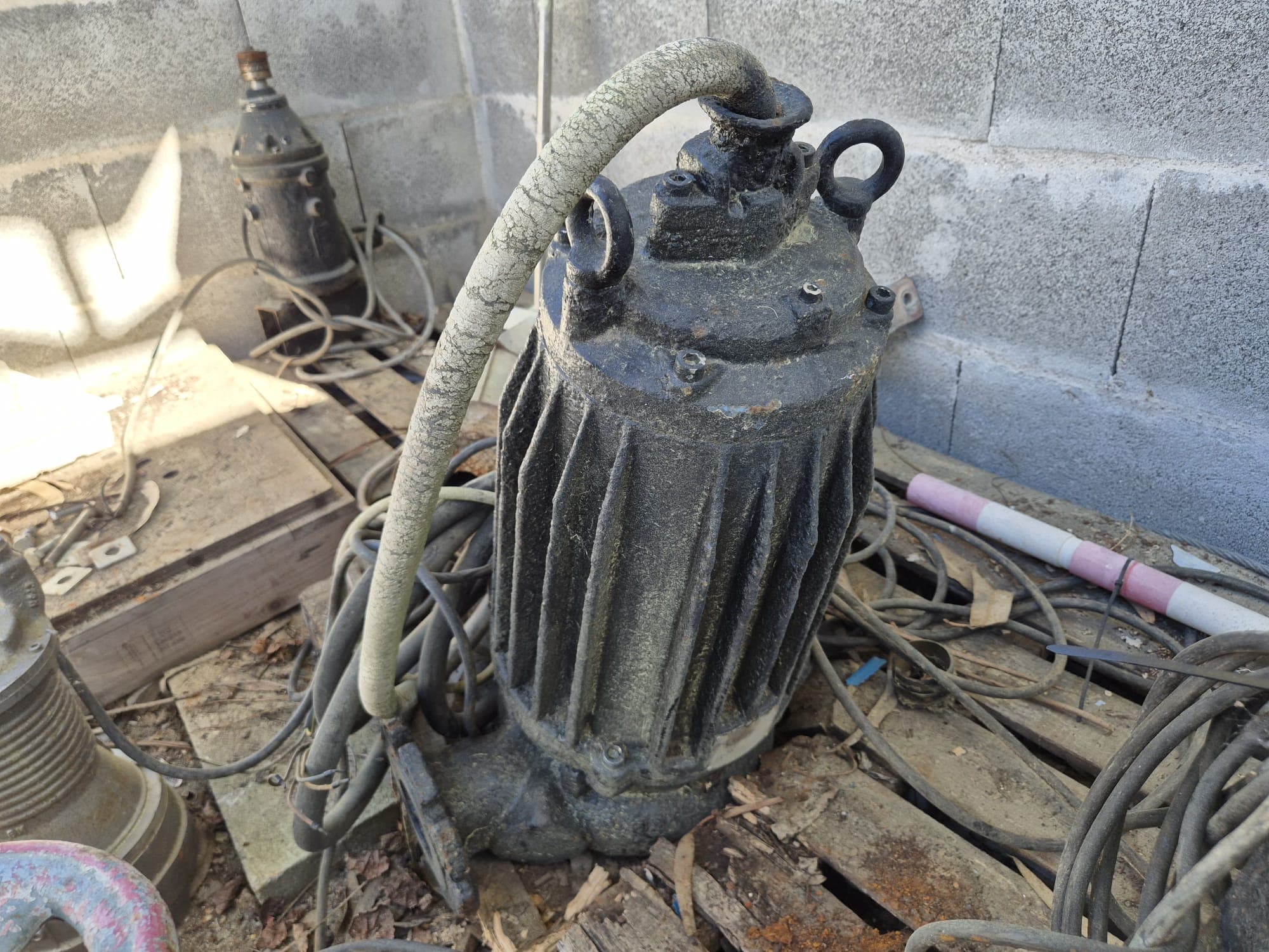 Bomba EE1 — imagem 2