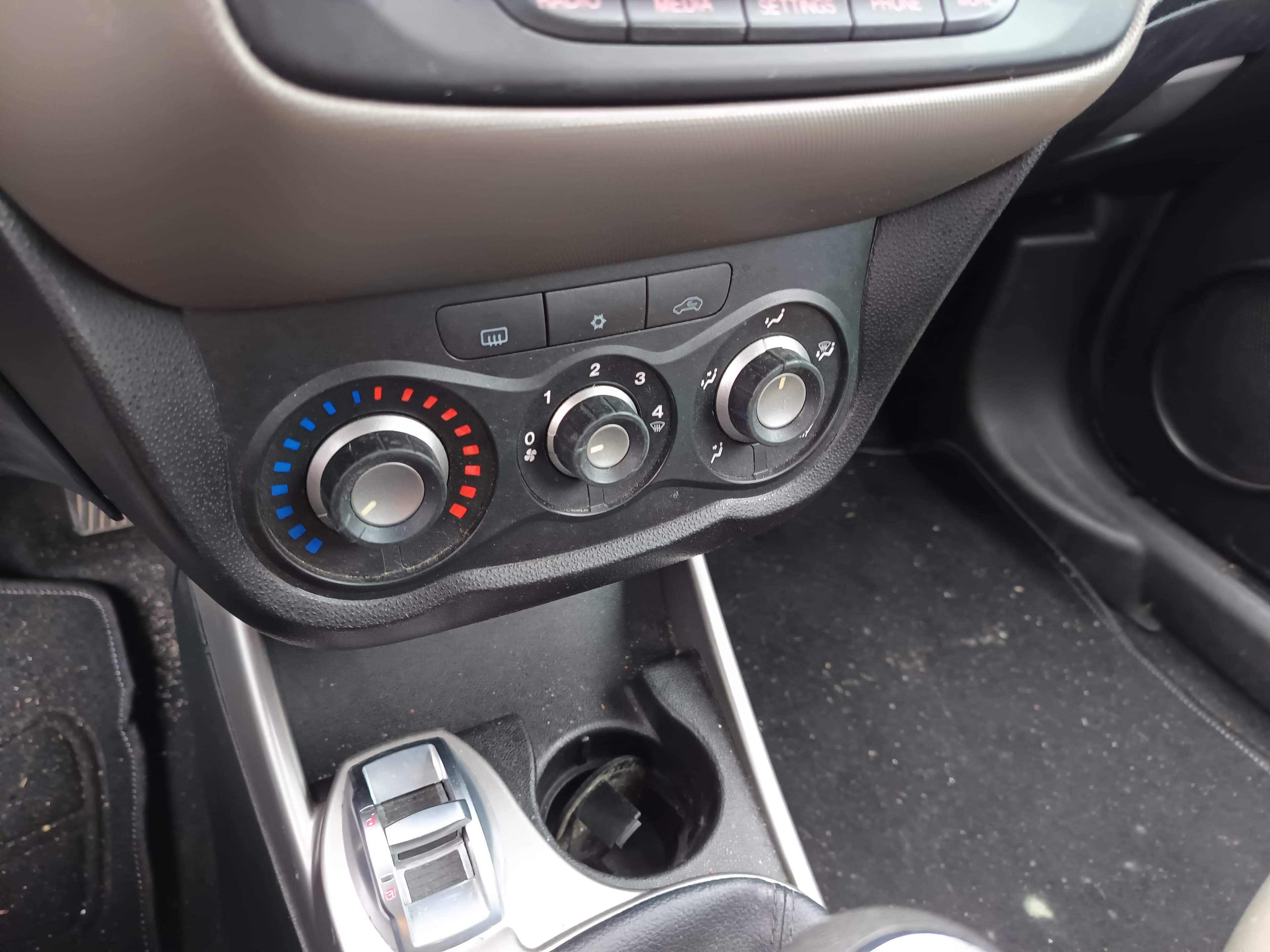 Alfa Romeo · Ano 2014 — imagen 29