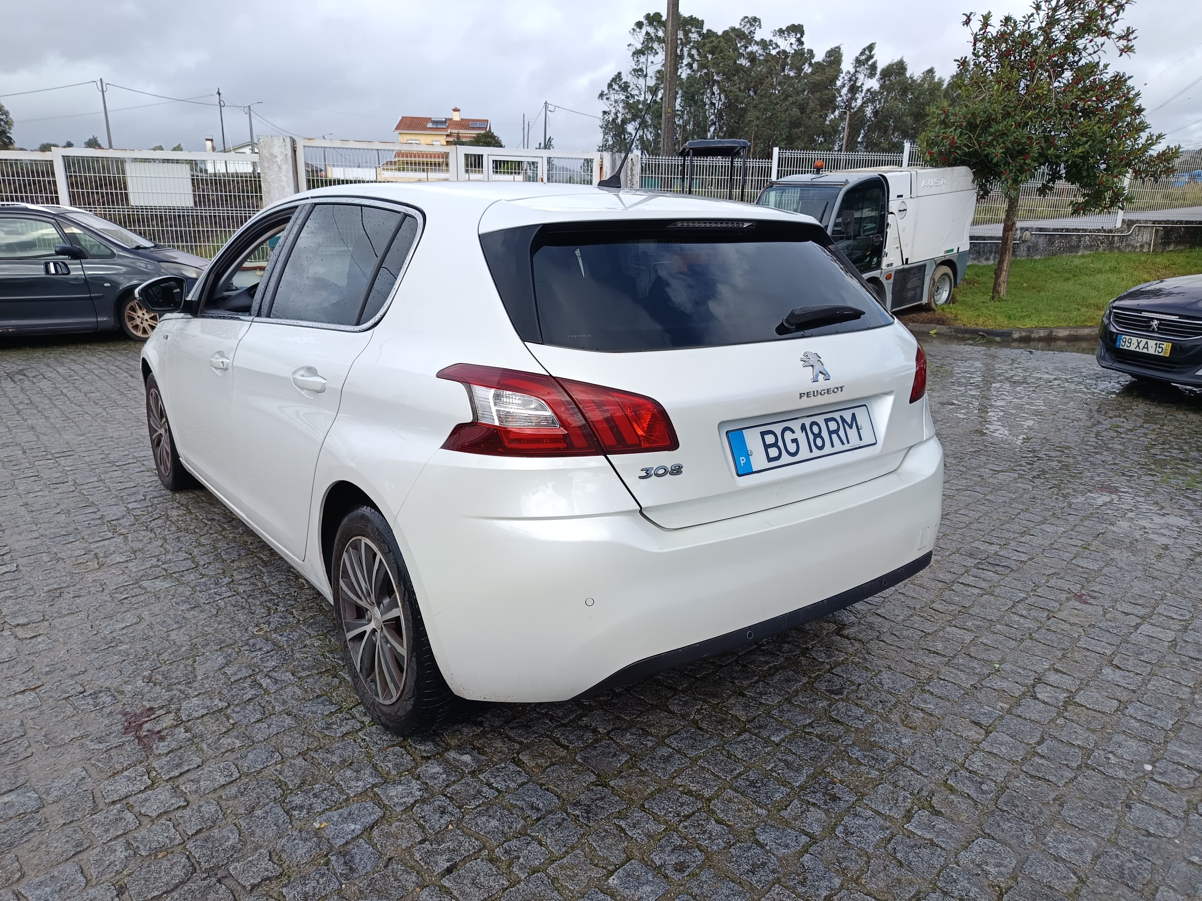 Peugeot 308 · Année 2015 — image 6
