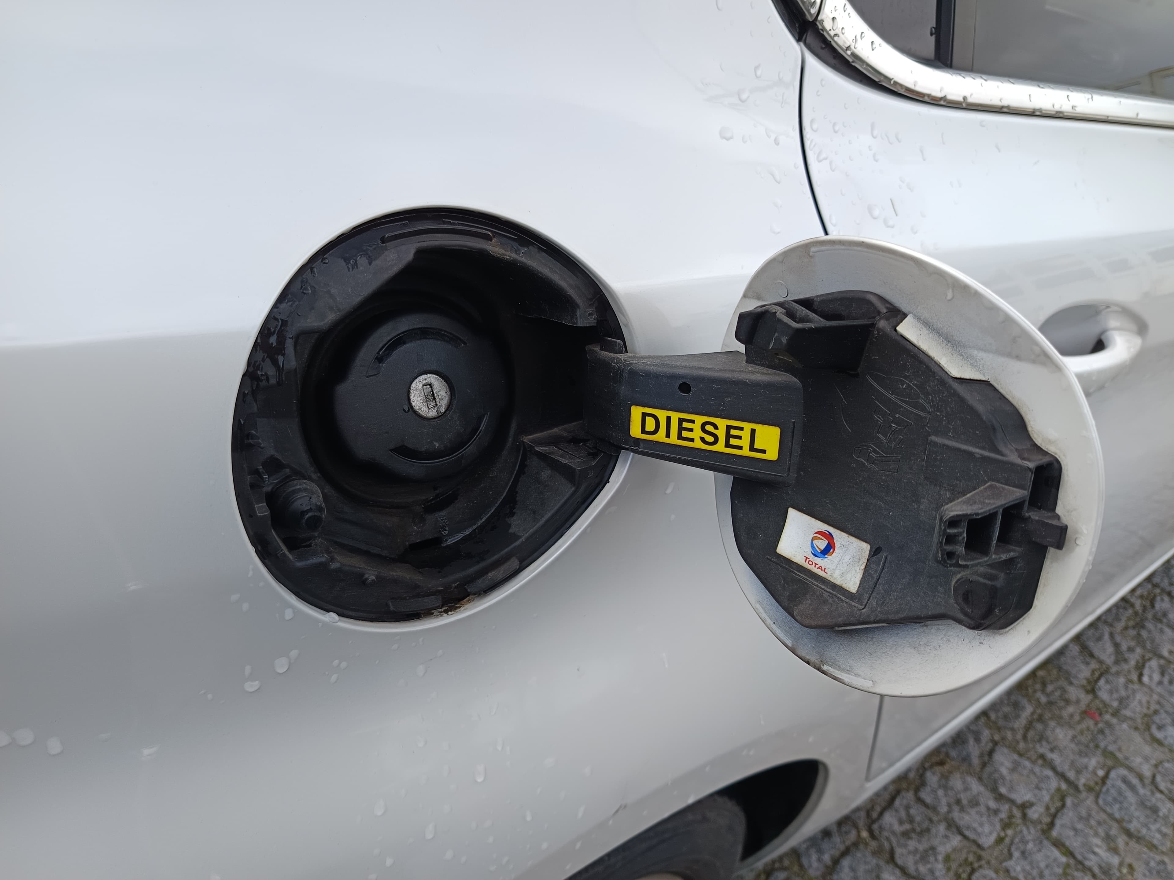 Peugeot 308 · Année 2015 — image 11