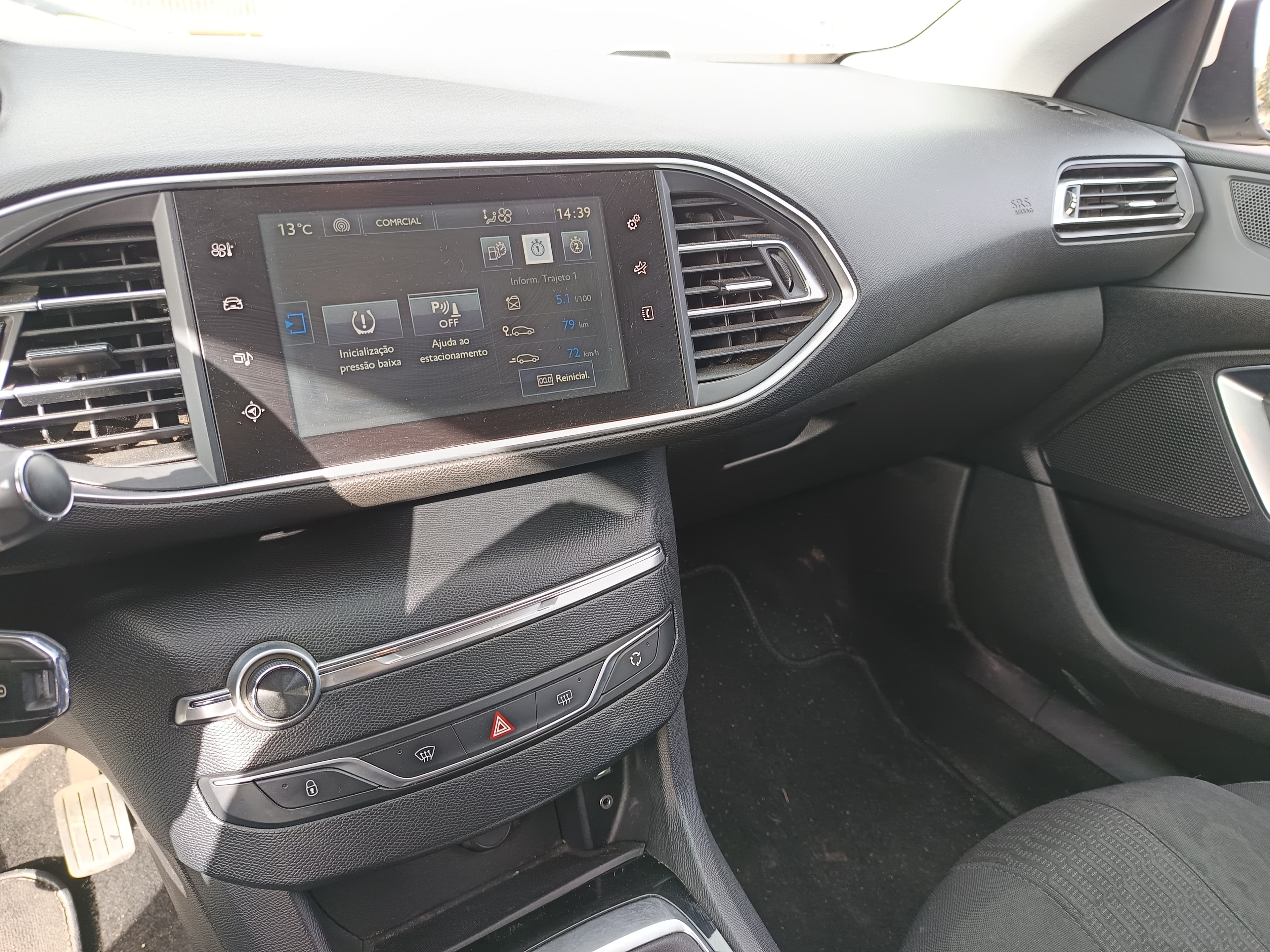 Peugeot 308 · Année 2015 — image 24