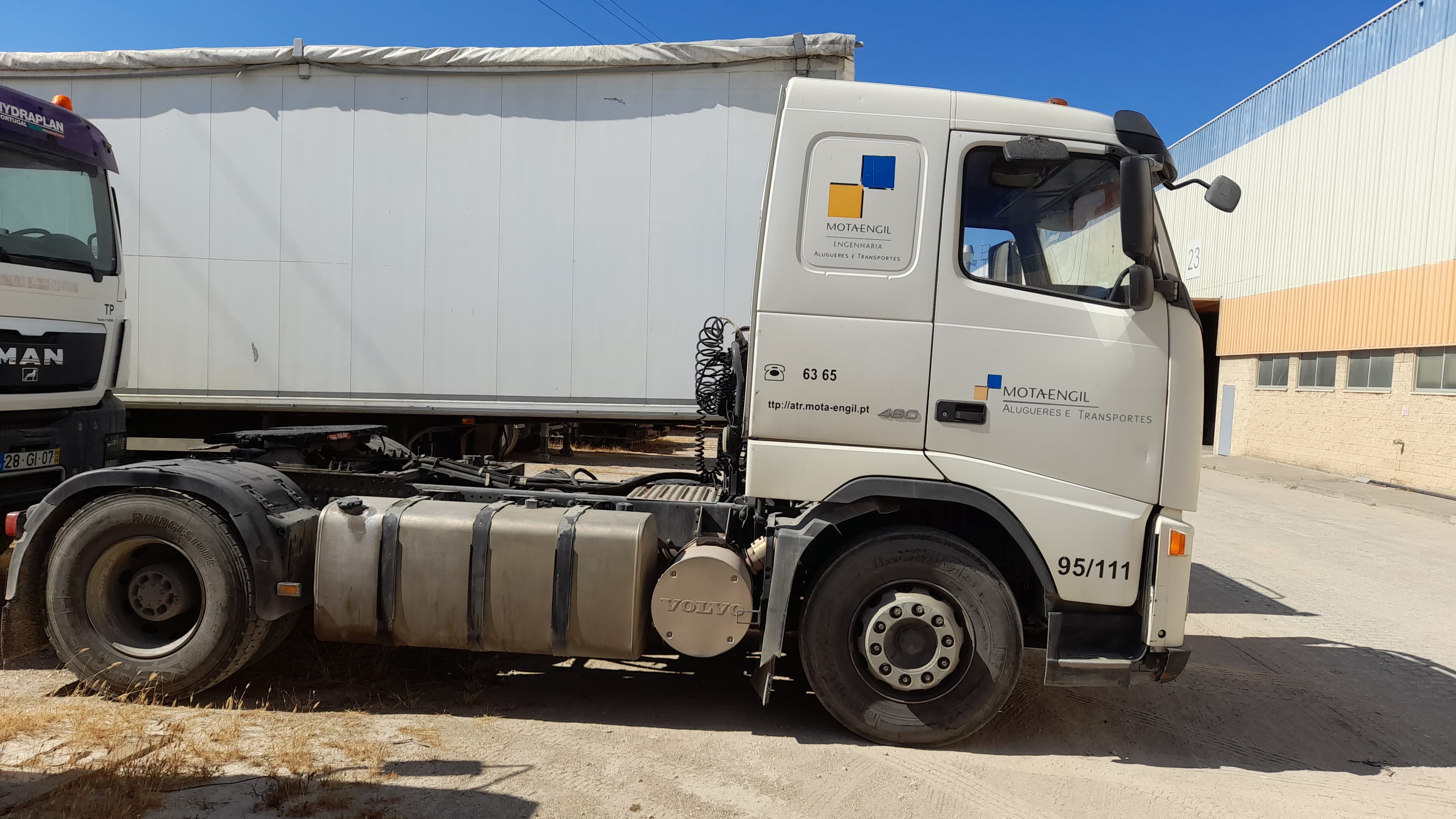 Camião Trator VOLVO — imagen 4