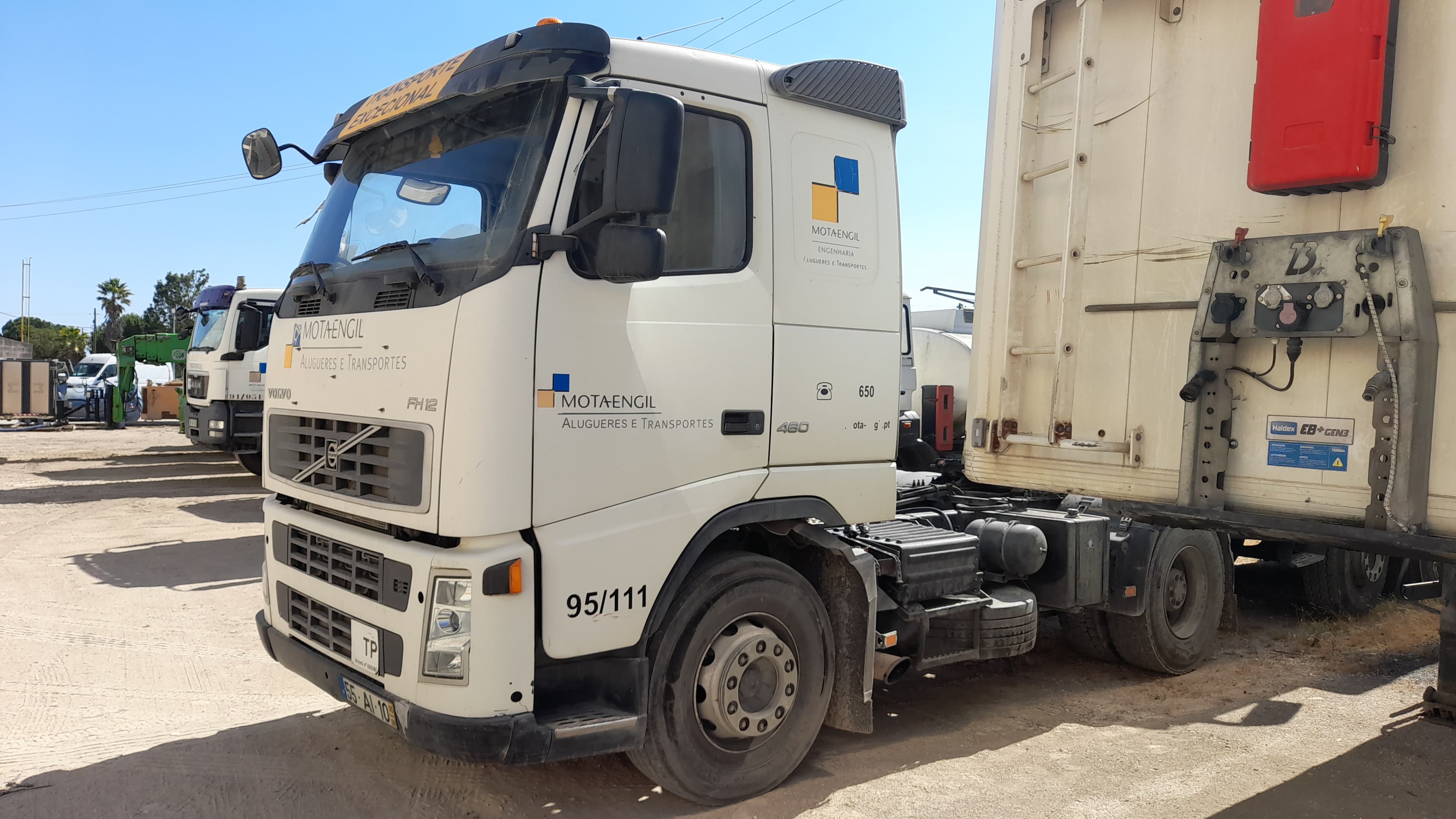 Camião Trator VOLVO — imagen 5