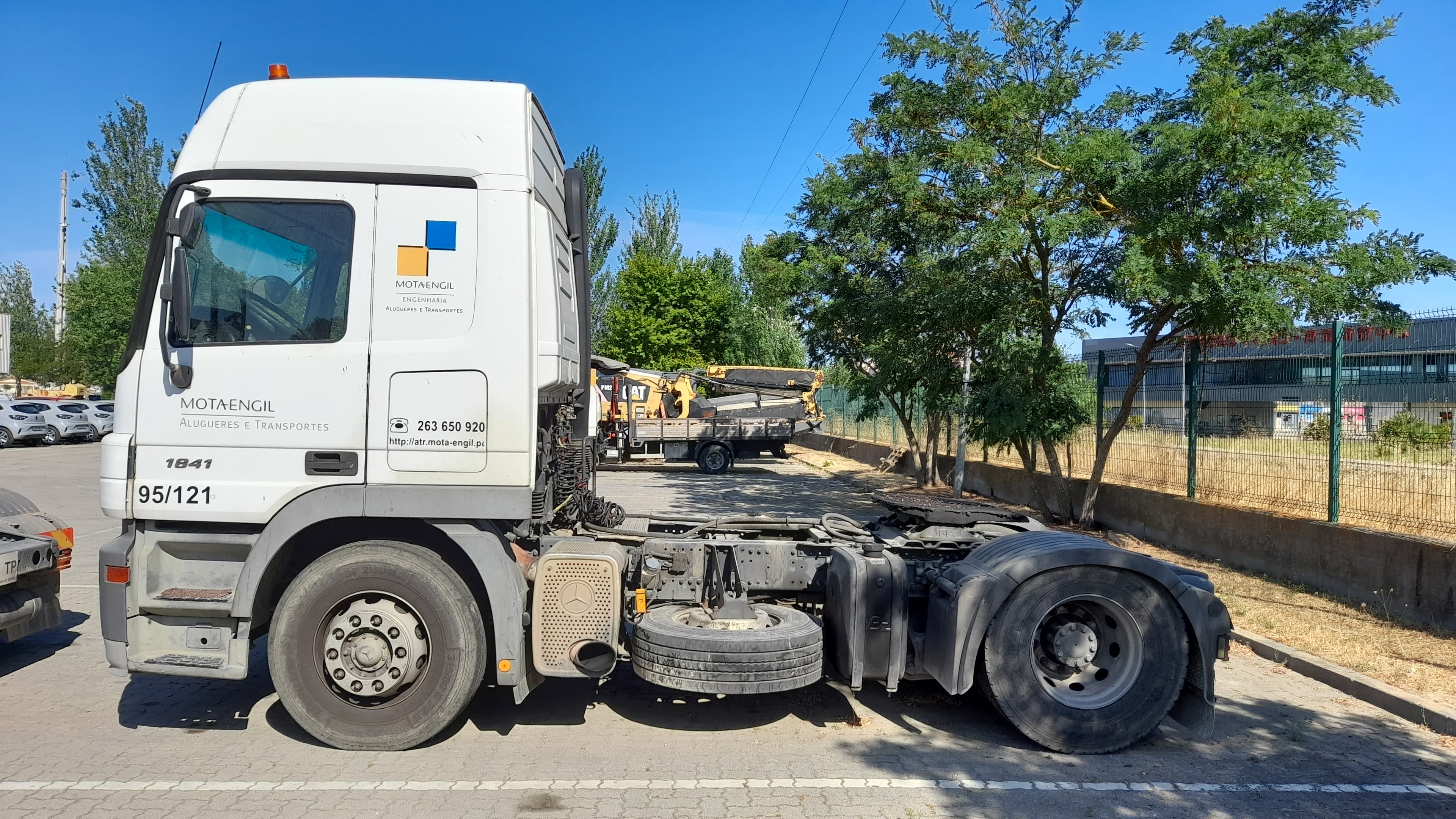 Camião Trator MERCEDES-BENZ — imagem 6