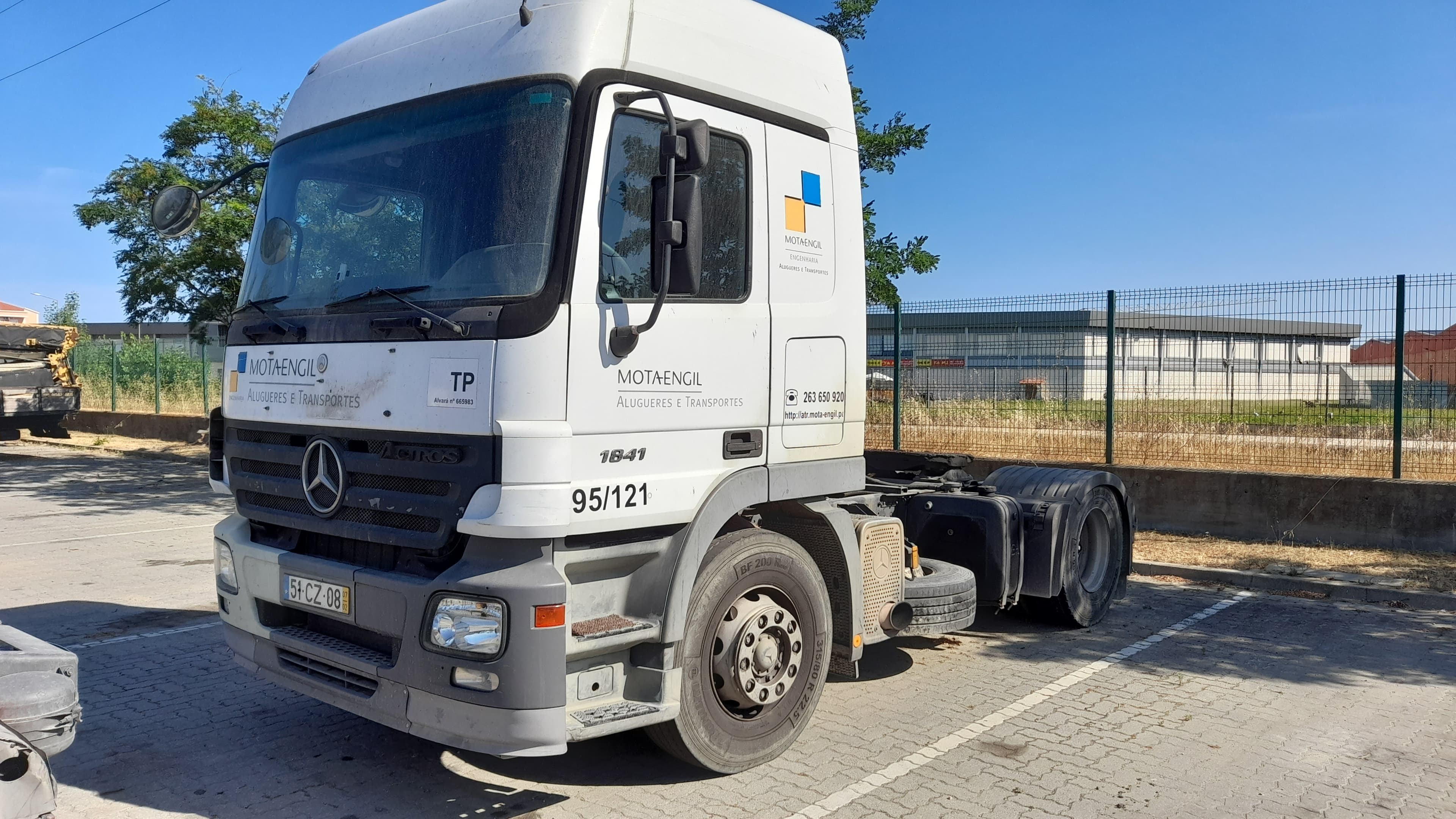Camião Trator MERCEDES-BENZ