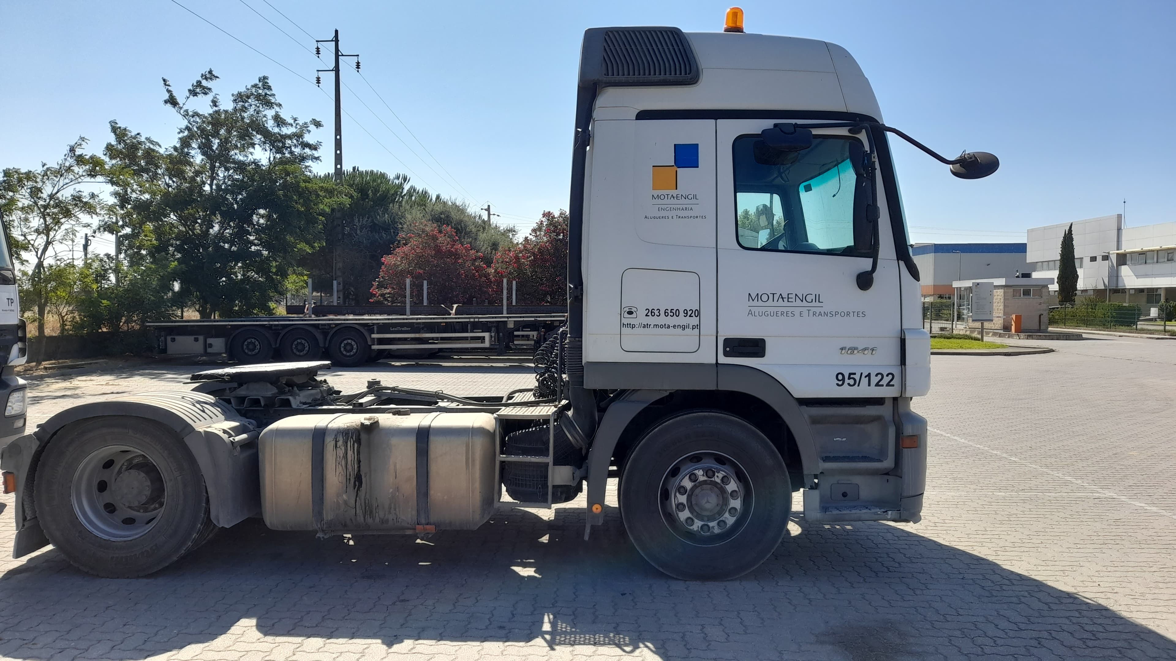 Camião Trator MERCEDES-BENZ — imagen 5