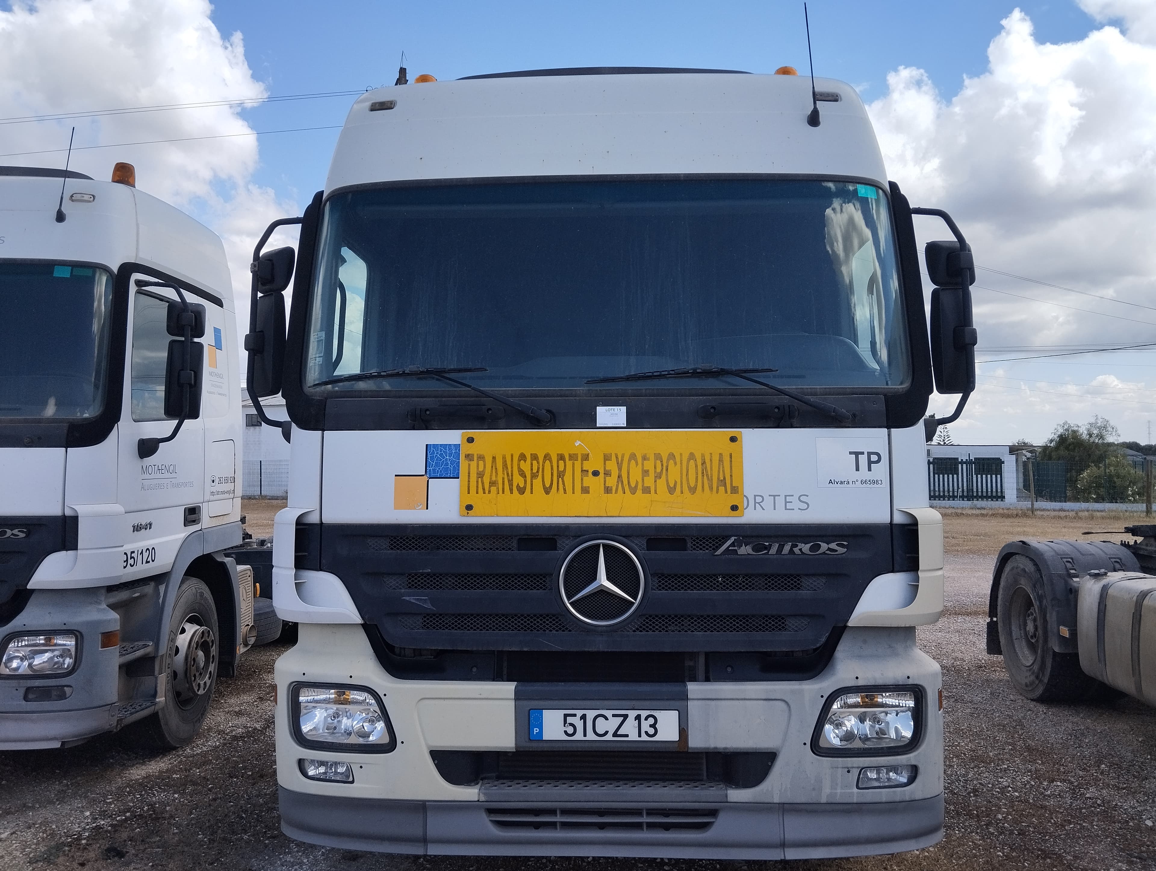Camião Trator MERCEDES-BENZ