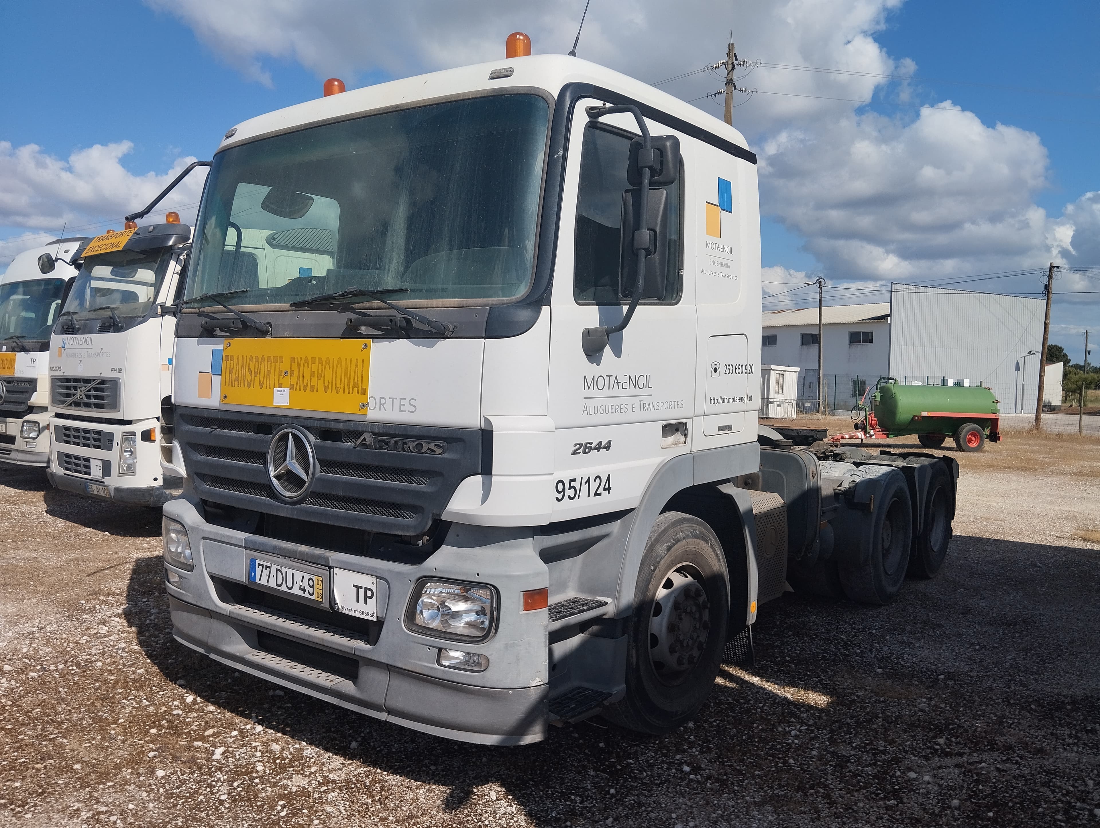 Camião Trator MERCEDES-BENZ — image 2