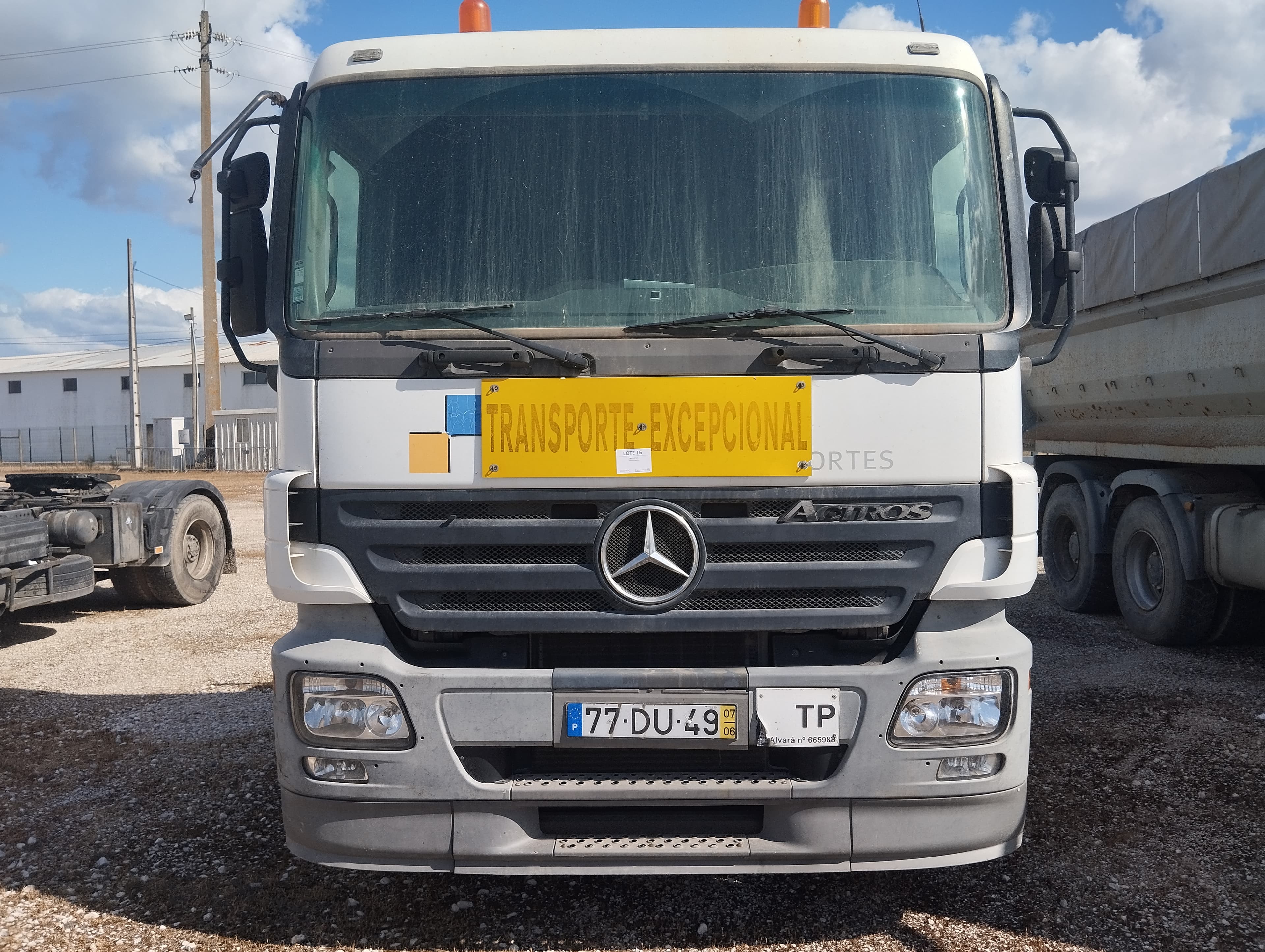 Camião Trator MERCEDES-BENZ
